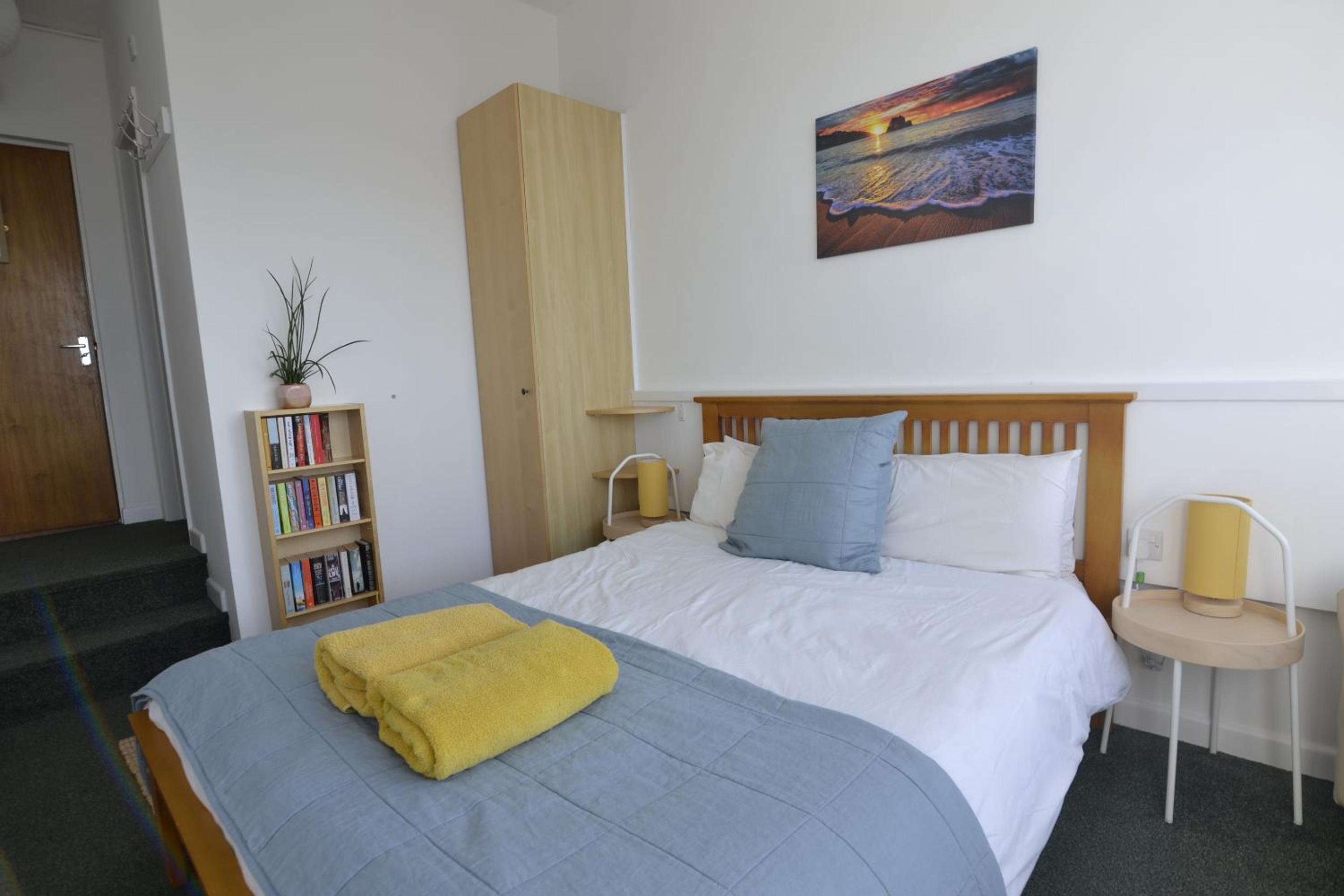 One-Bedroom Apartment with Sea View photo 2