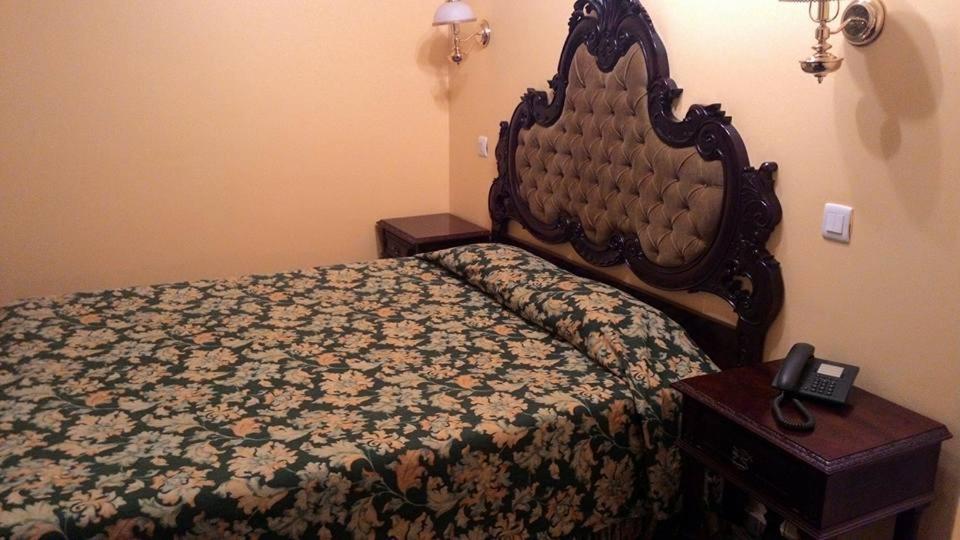 Double Room - Photo 12