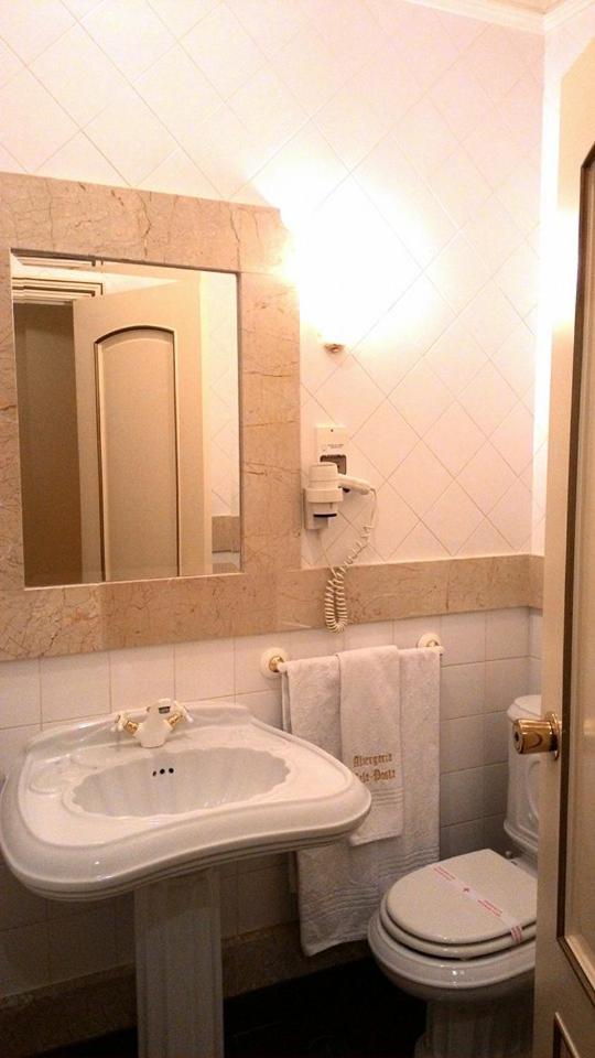 Double Room - Photo 10