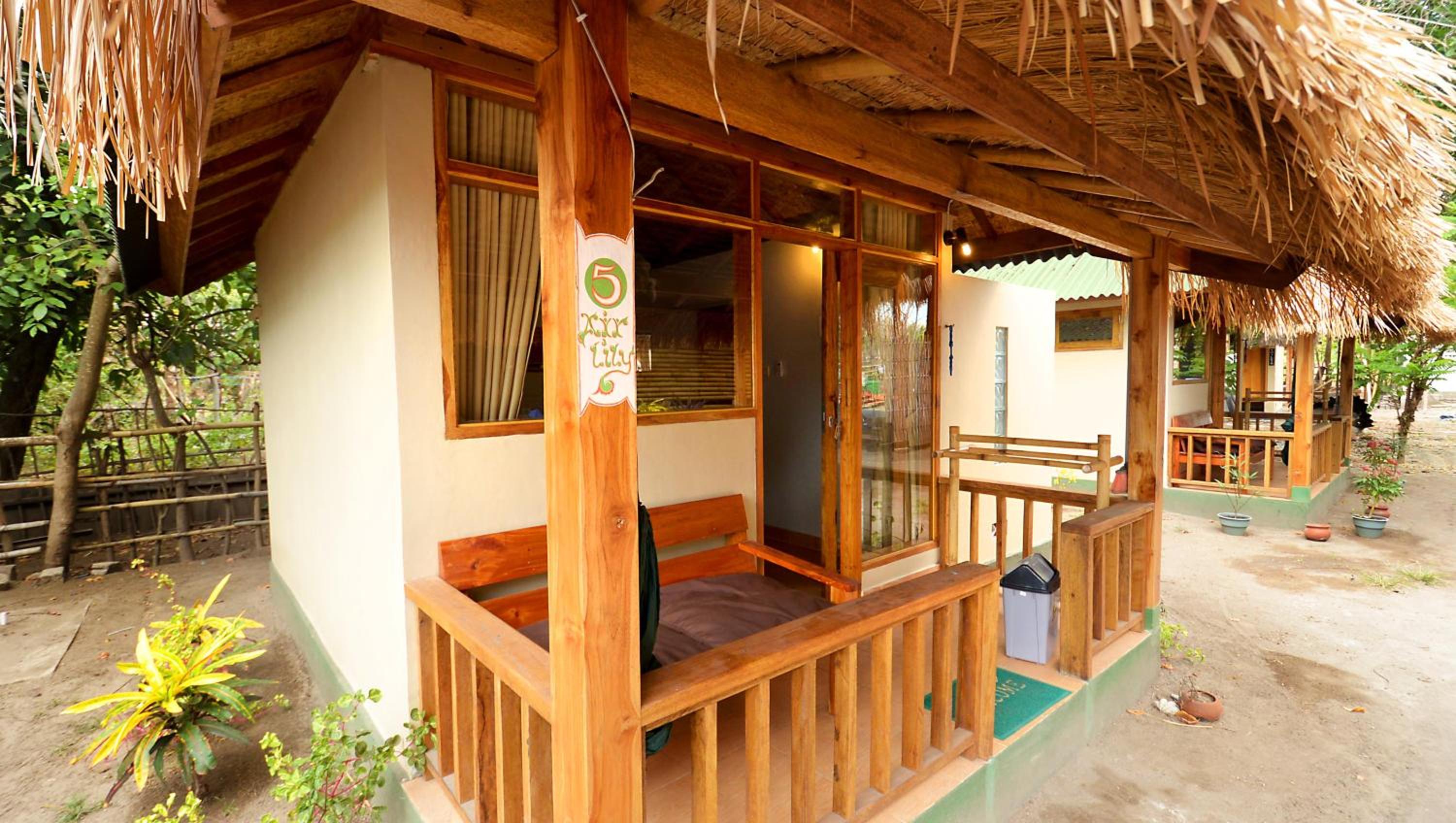 Deluxe Bungalow photo 3