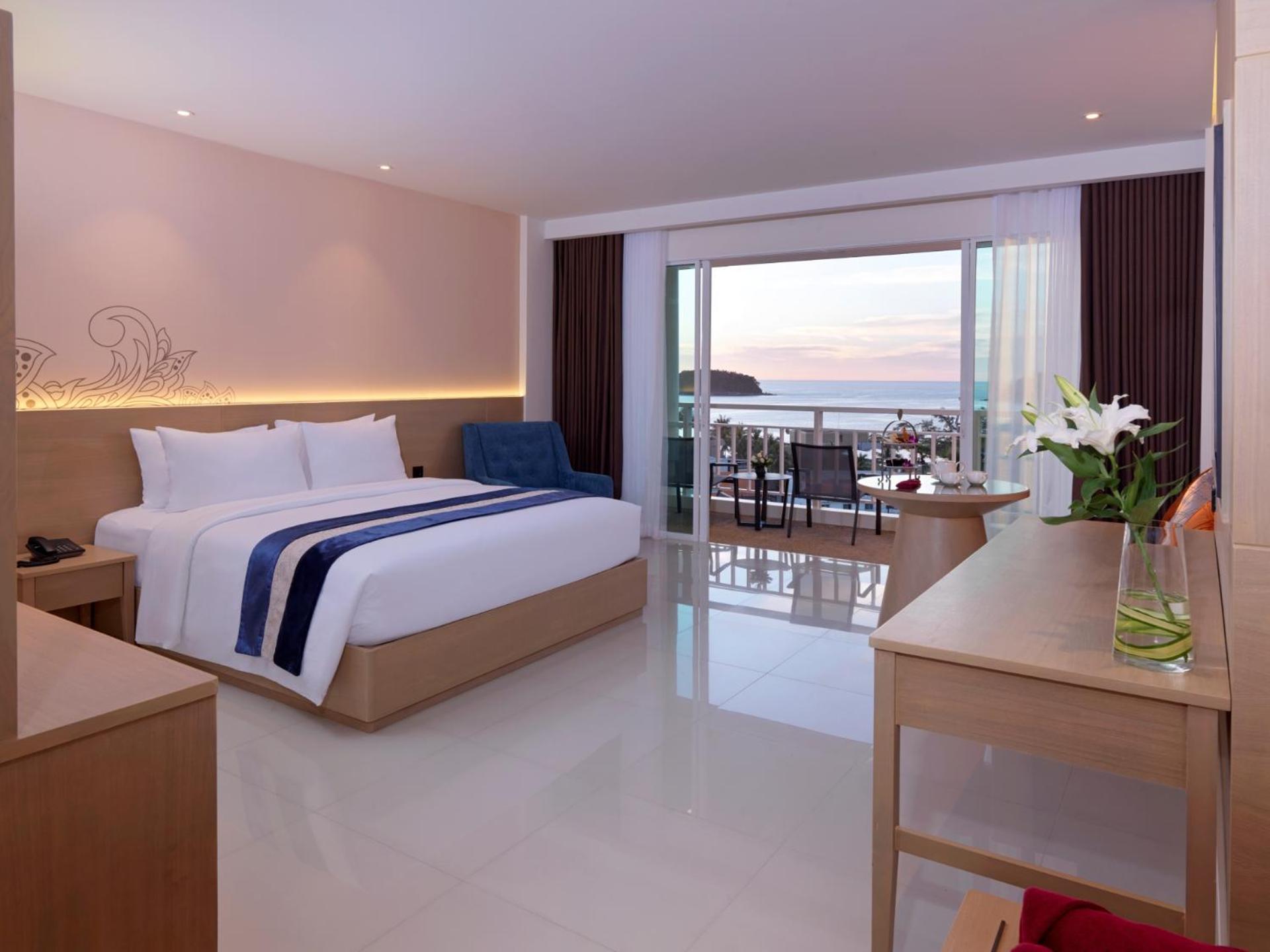 Executive Club Room with Sea View