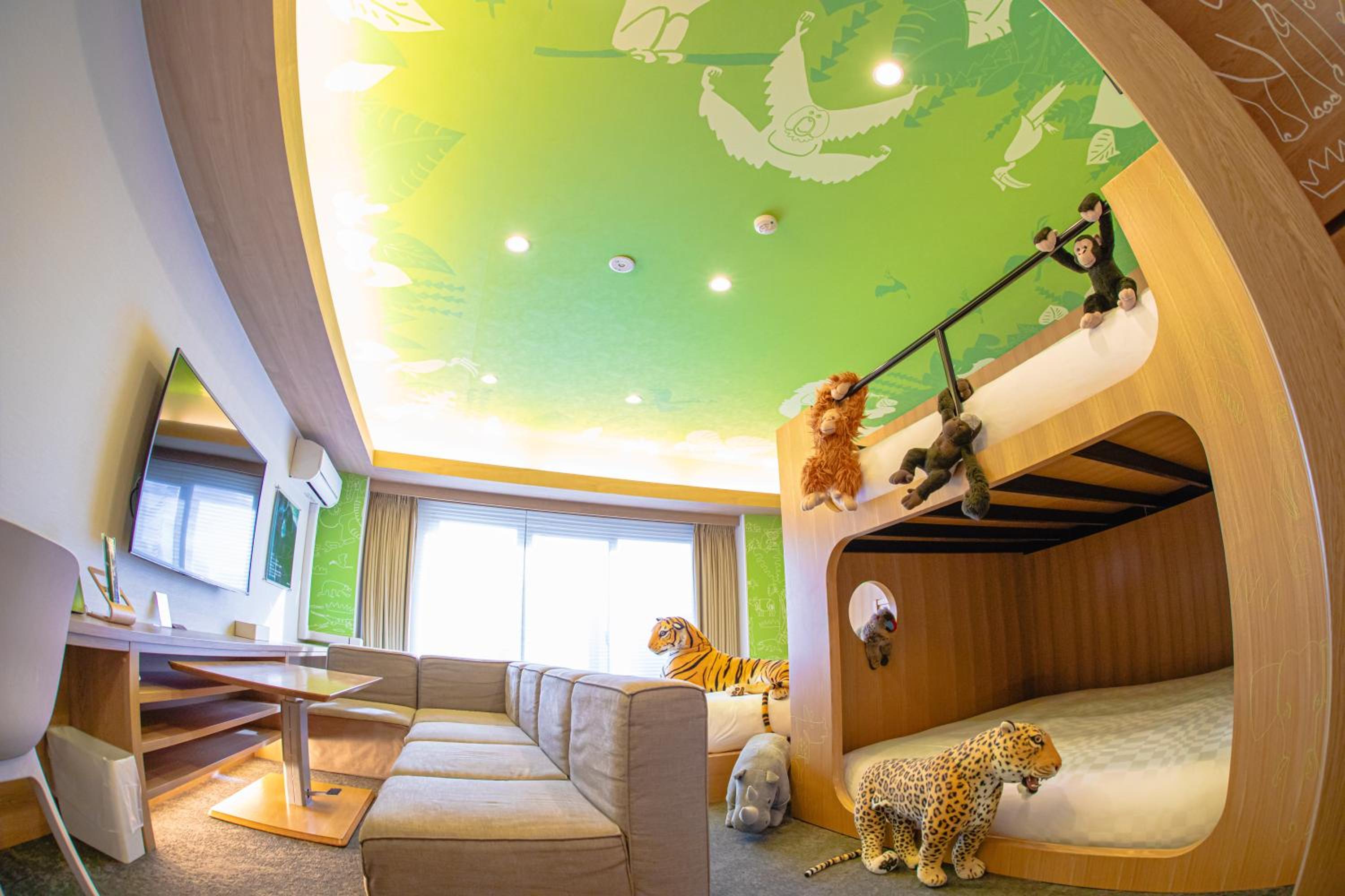 Superior Room (6 Adults) - Zoo Theme - Photo 20