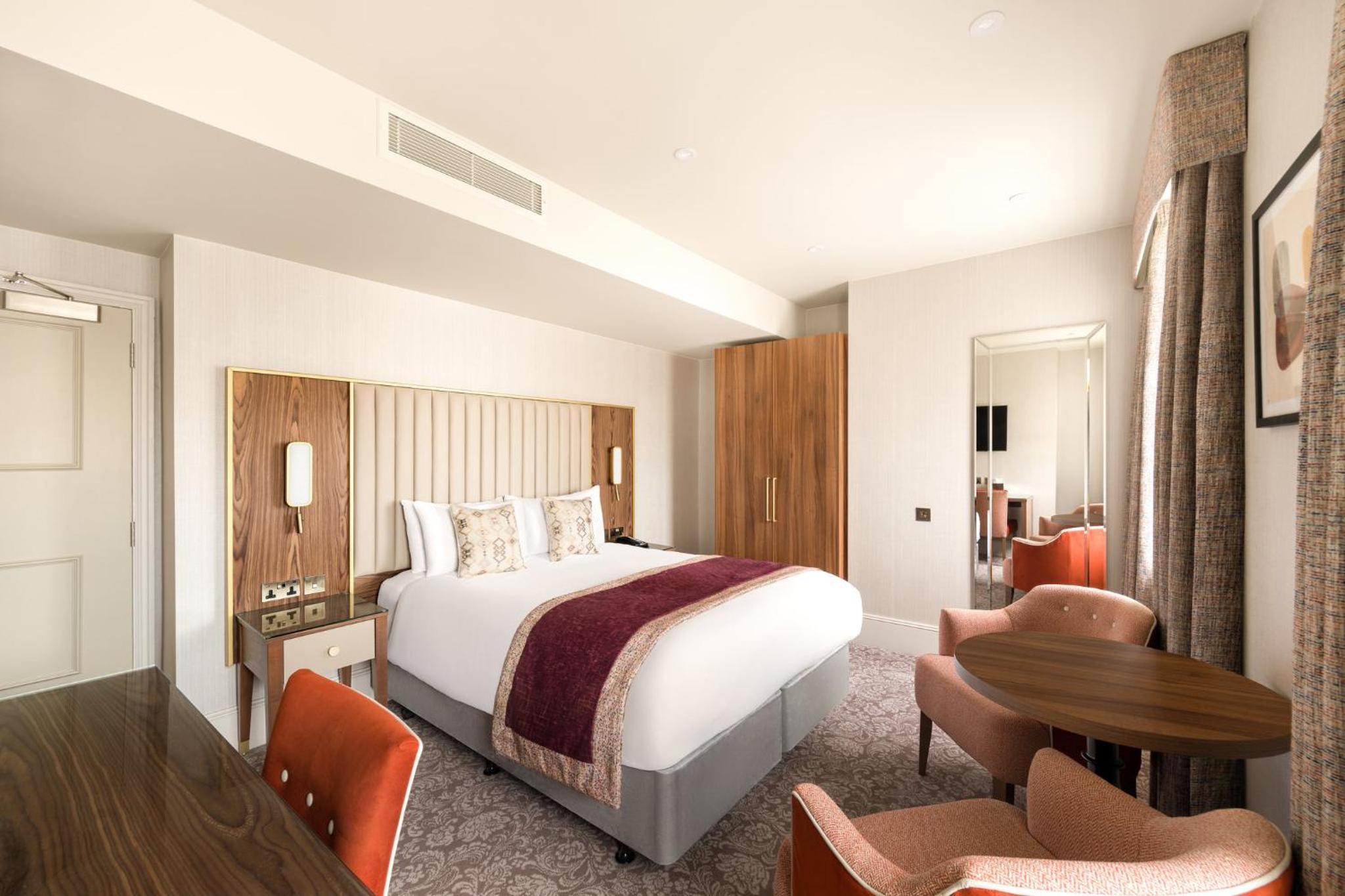 Standard Queen Room - Photo 19
