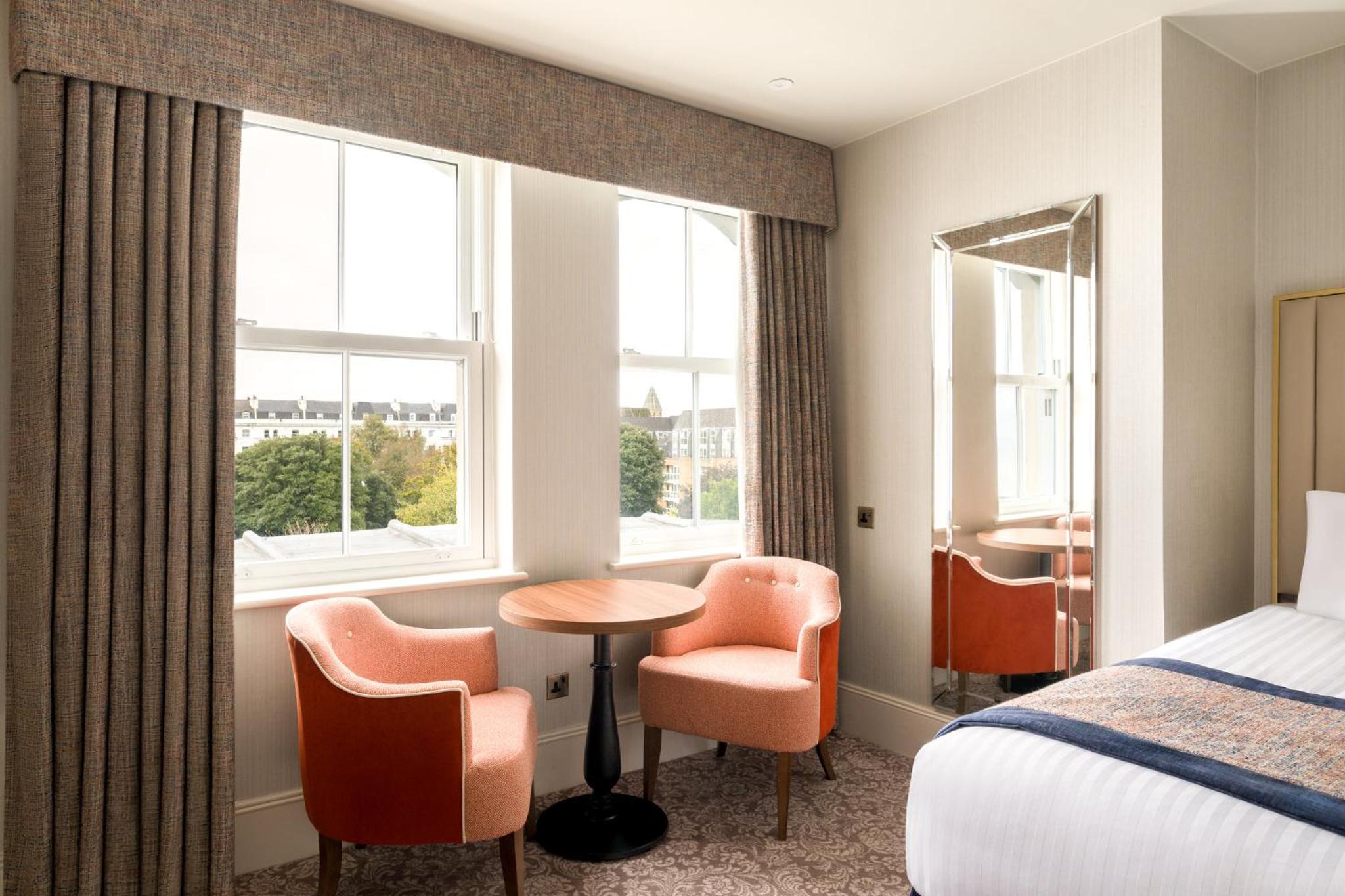Standard Twin Room - Photo 17