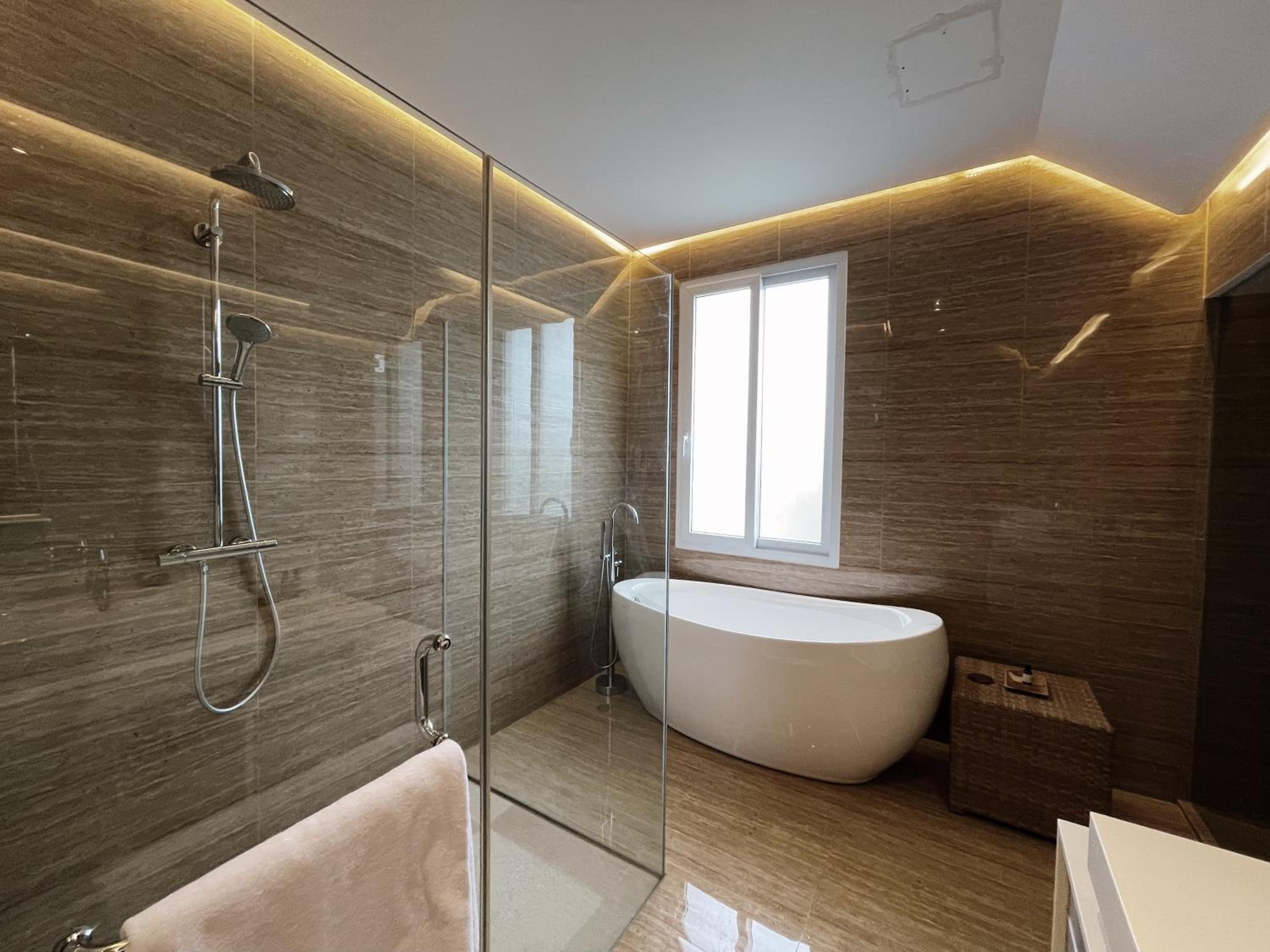 Three-Bedroom Villa - Photo 36