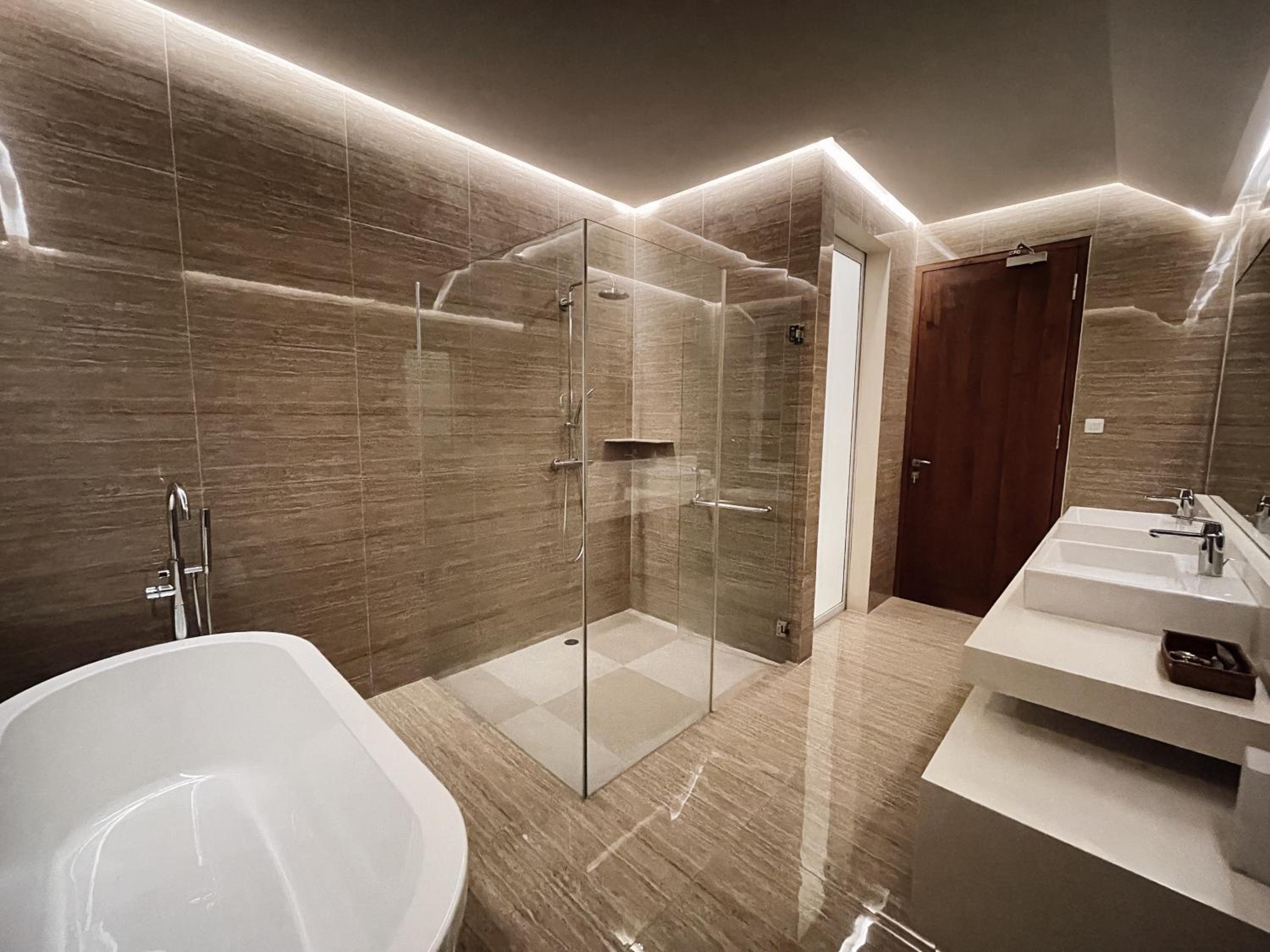 Three-Bedroom Villa - Photo 26