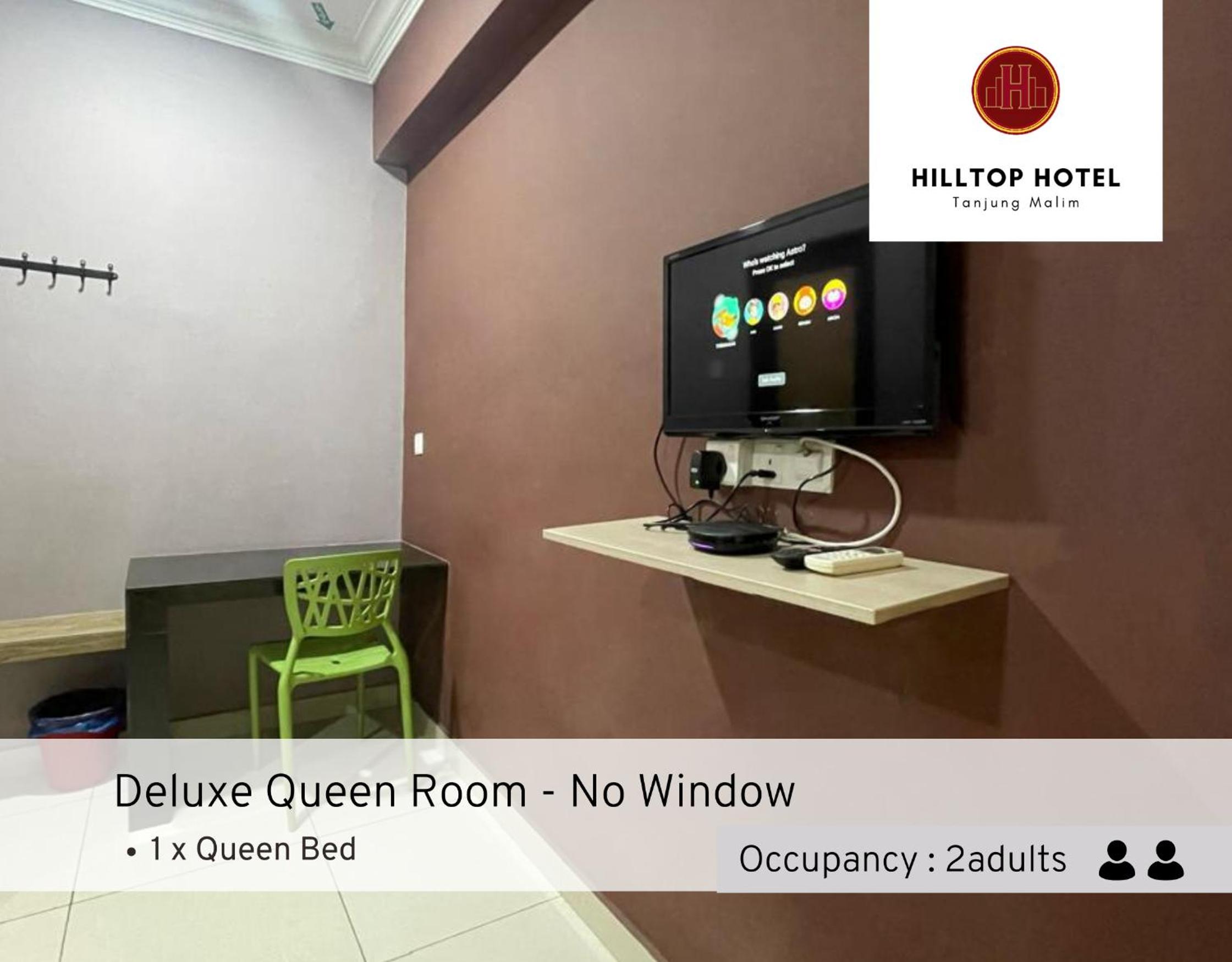 Deluxe Queen - No Window photo 2