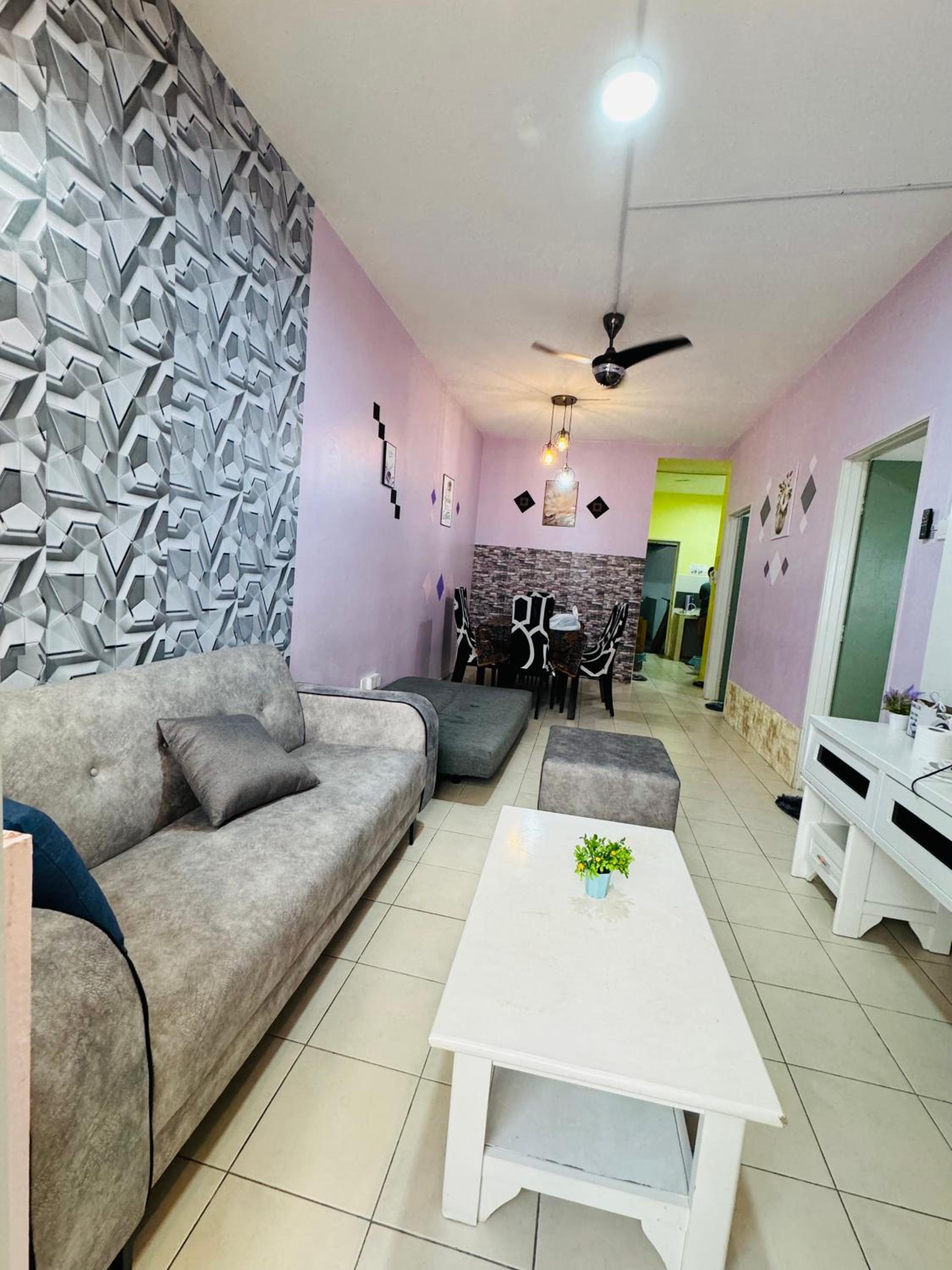 Apartment photo 2