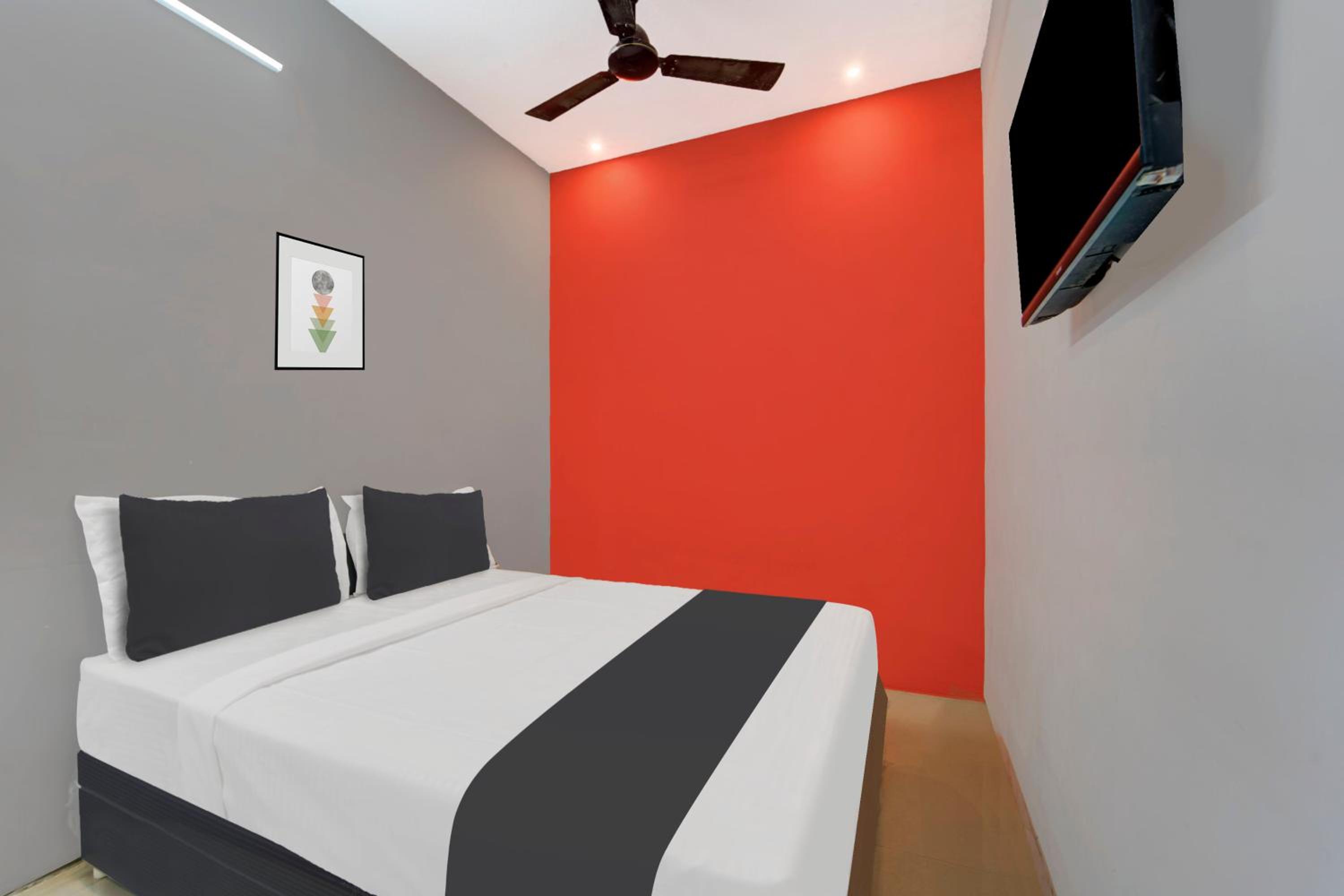 Classic Triple Room photo 1