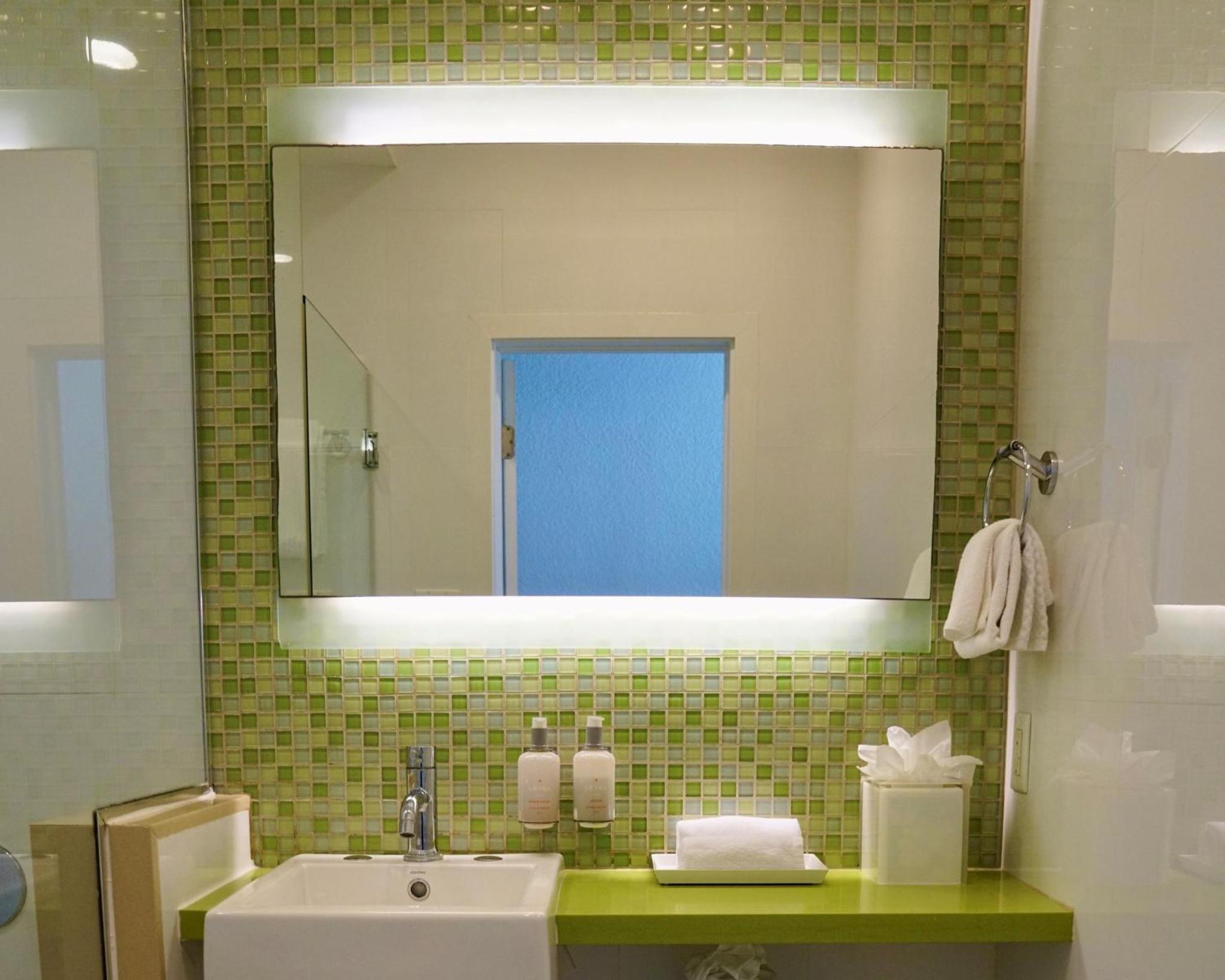 Standard King Room - Photo 4