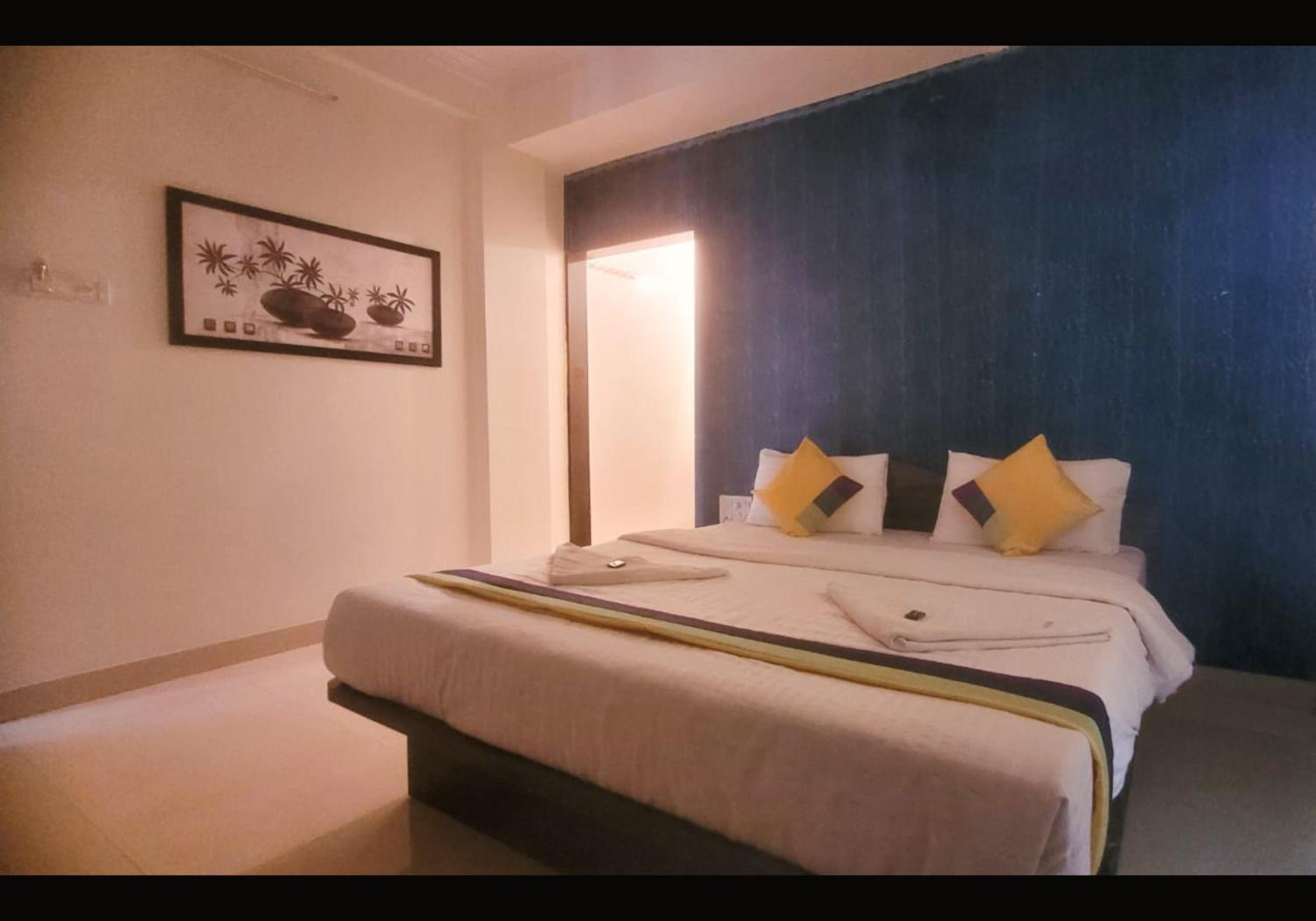 Deluxe Double Room photo 3