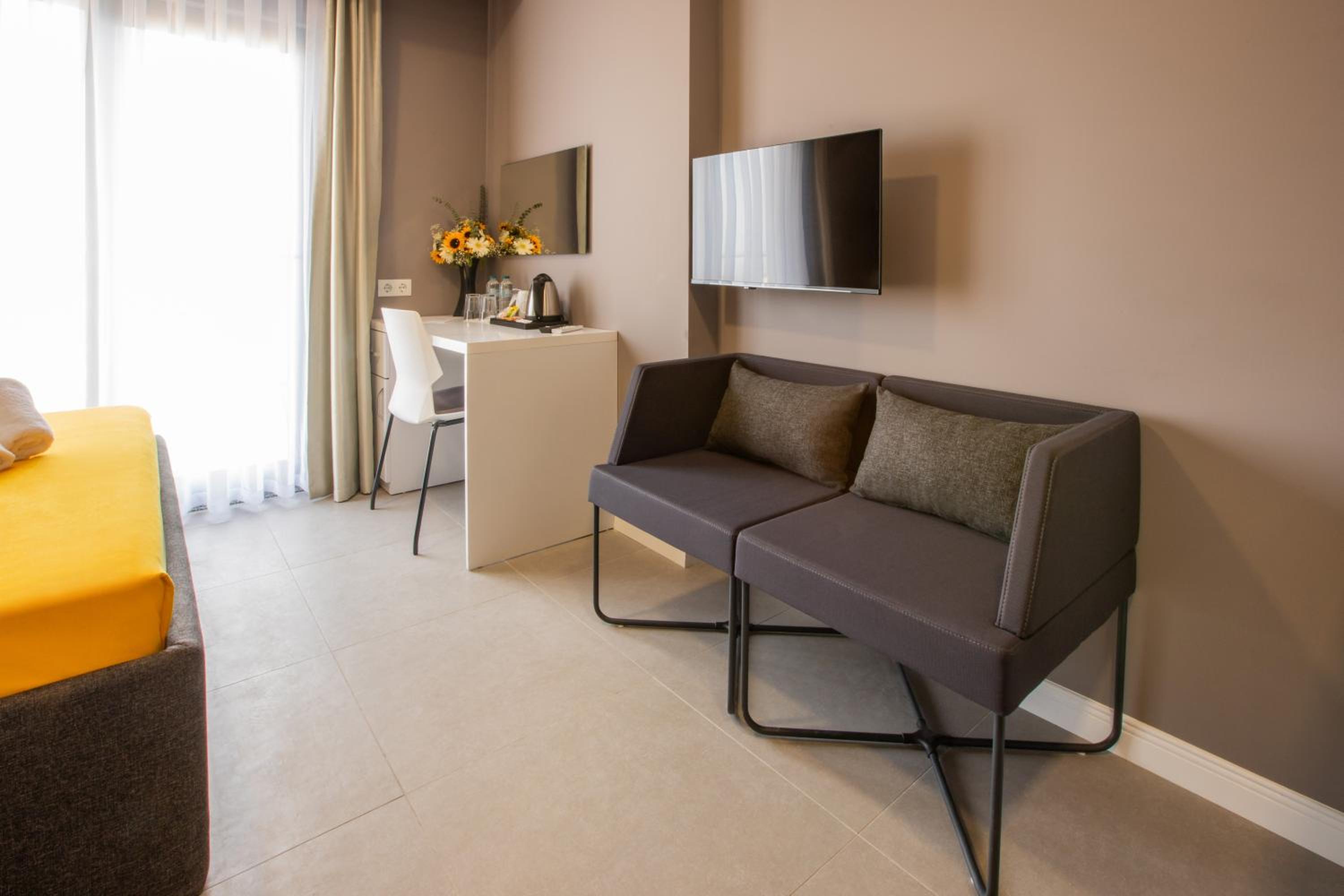 Double Room with Balcony and Sea View