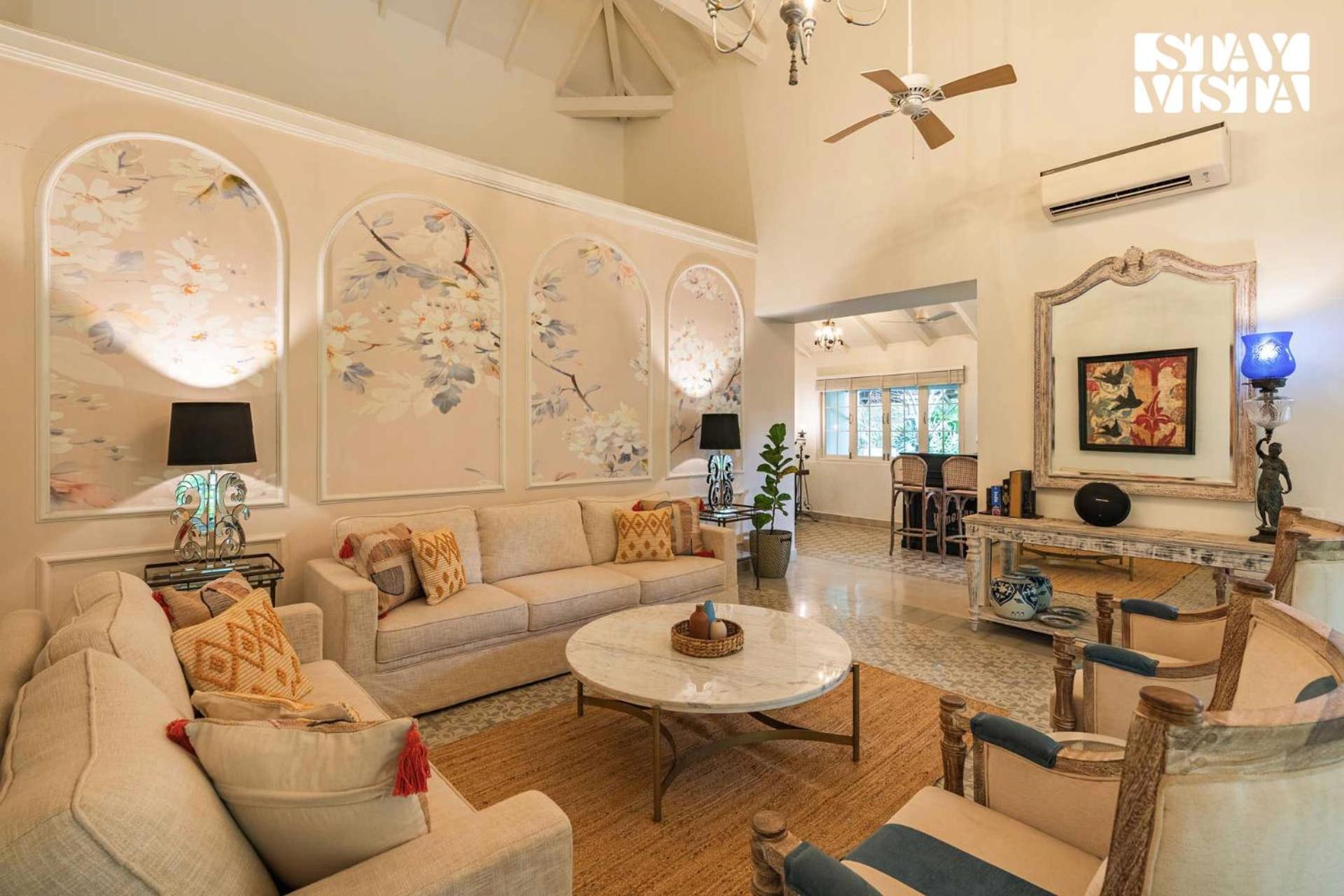 Villa photo 1