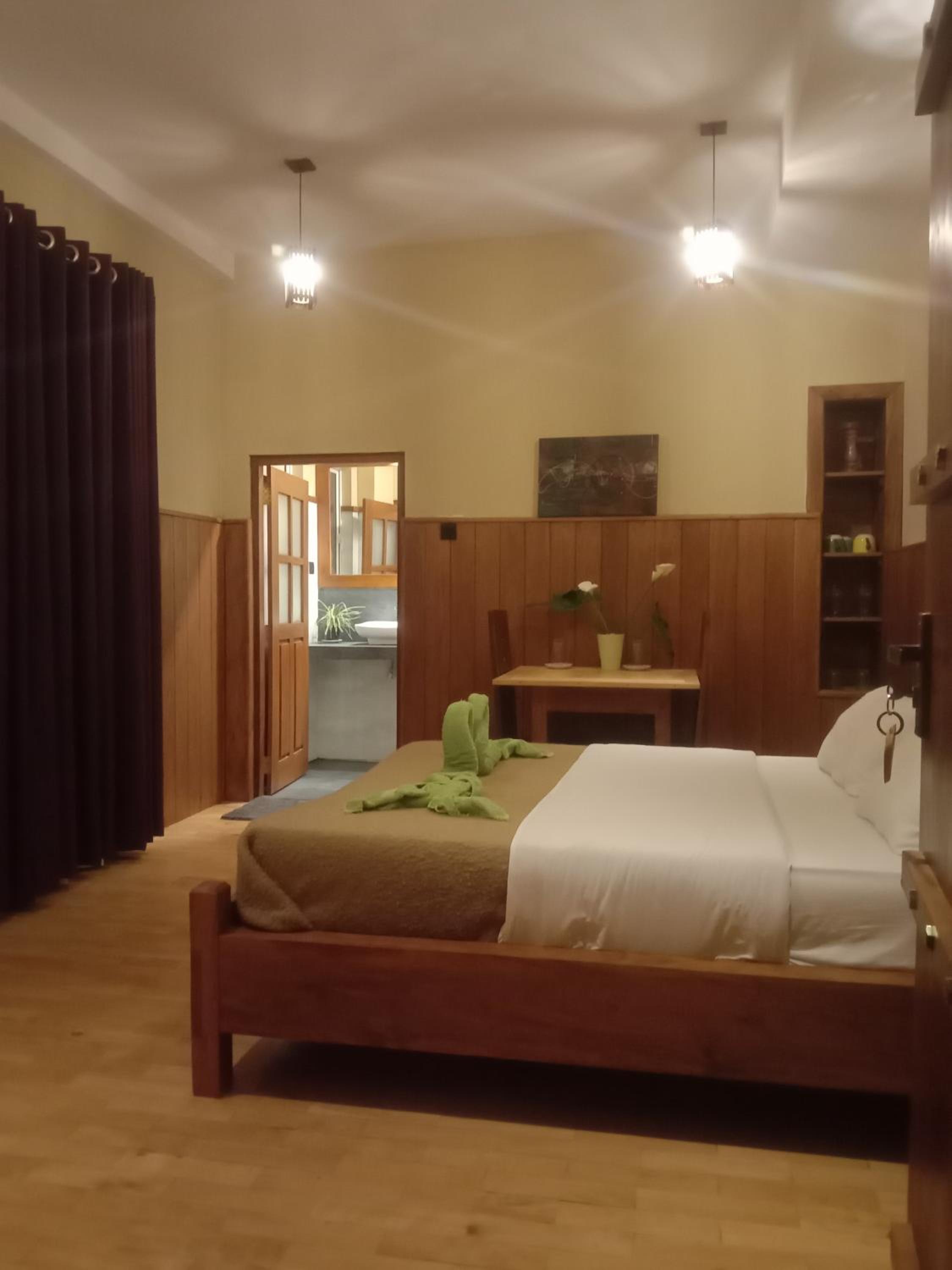 Queen Room photo 3