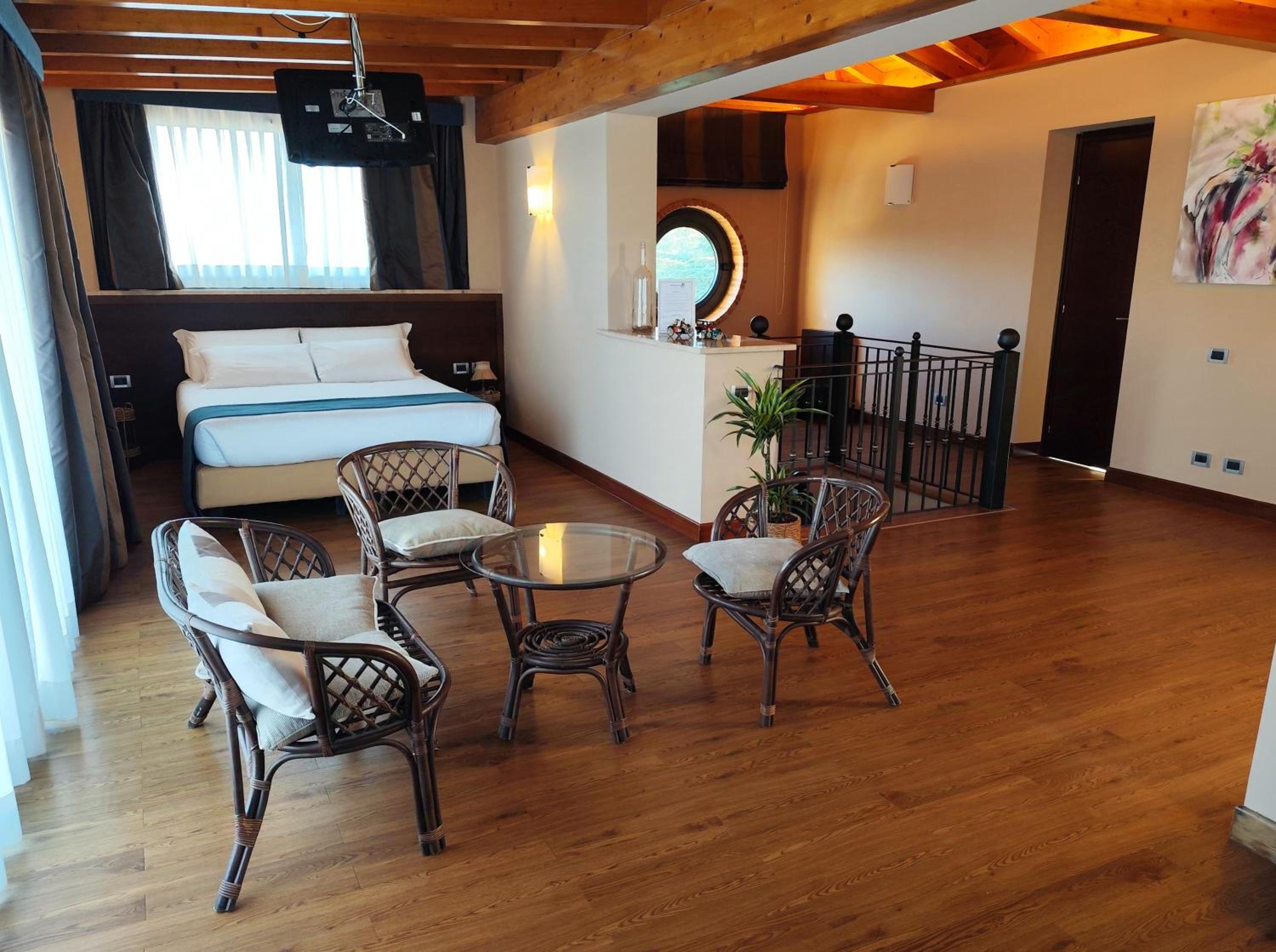 Suite photo 1