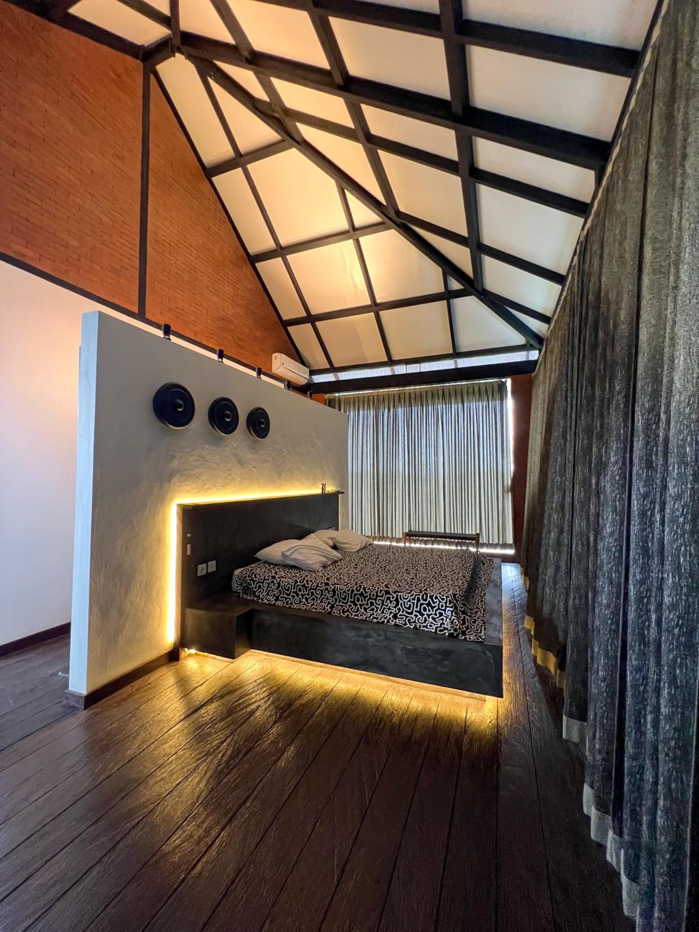 Three-Bedroom Villa photo 1