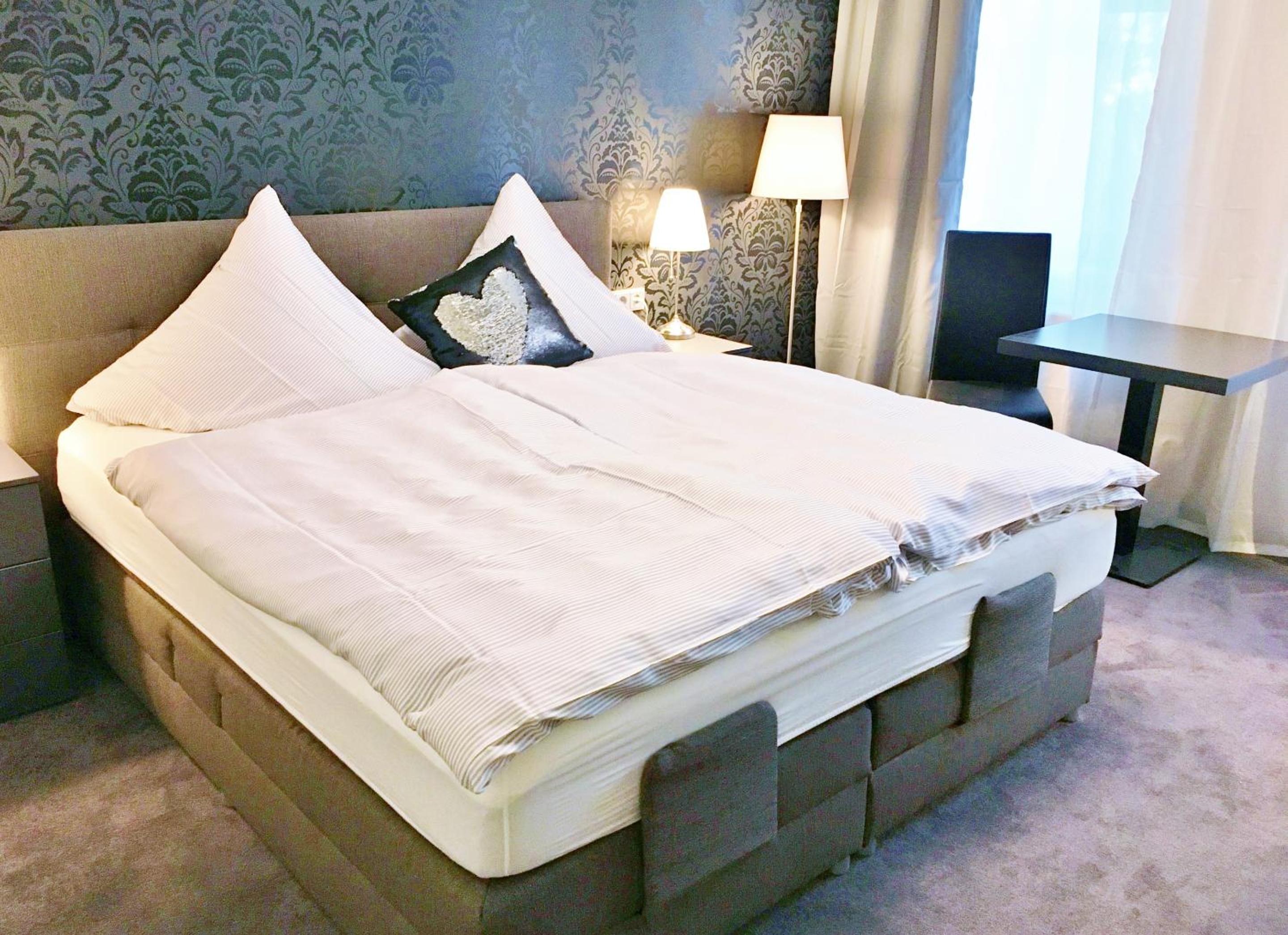 Deluxe Double Room - Photo 1