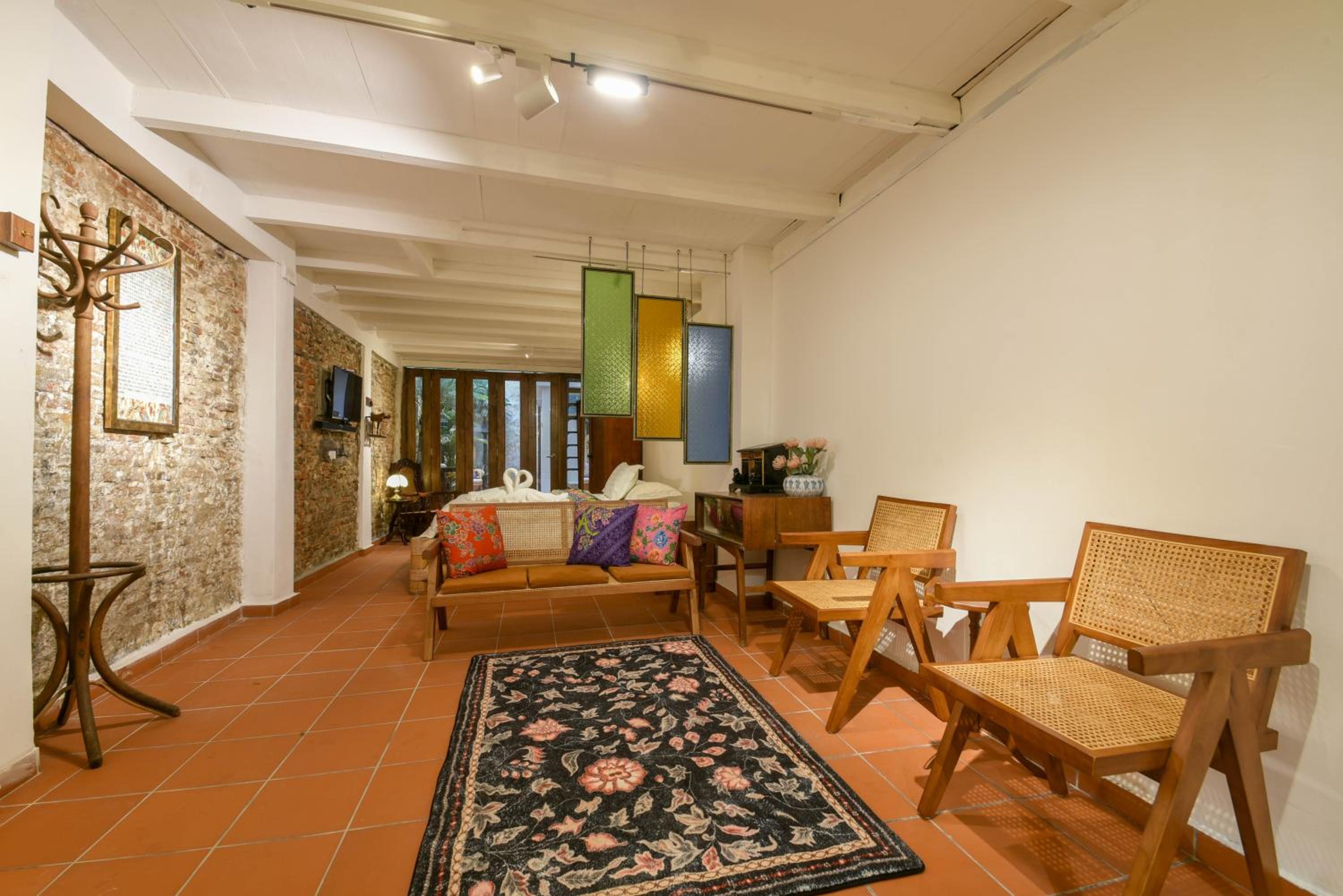 Double Room - Photo 2