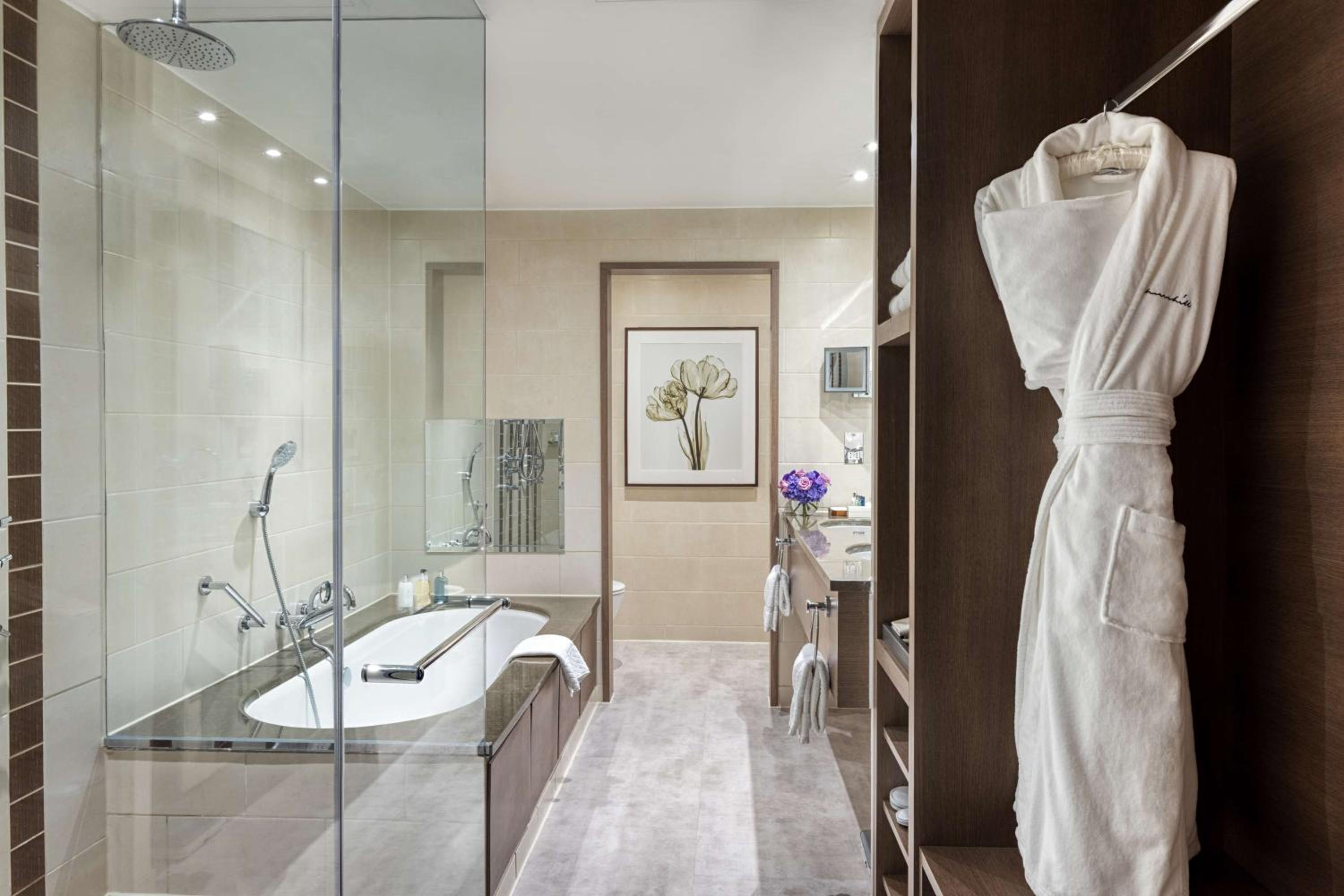 Premium Suite with Balcony