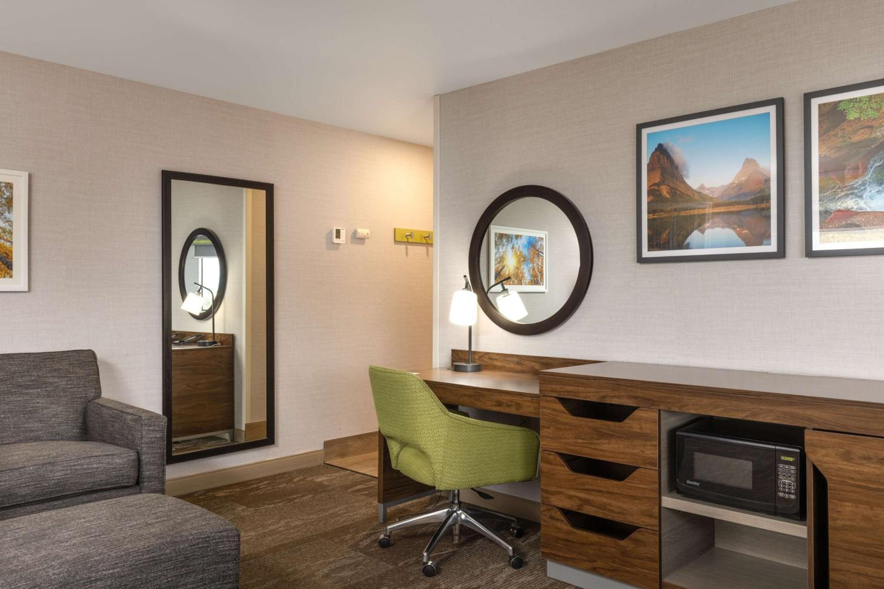 Deluxe King Studio at Hampton Inn Kalispell in Kalispell