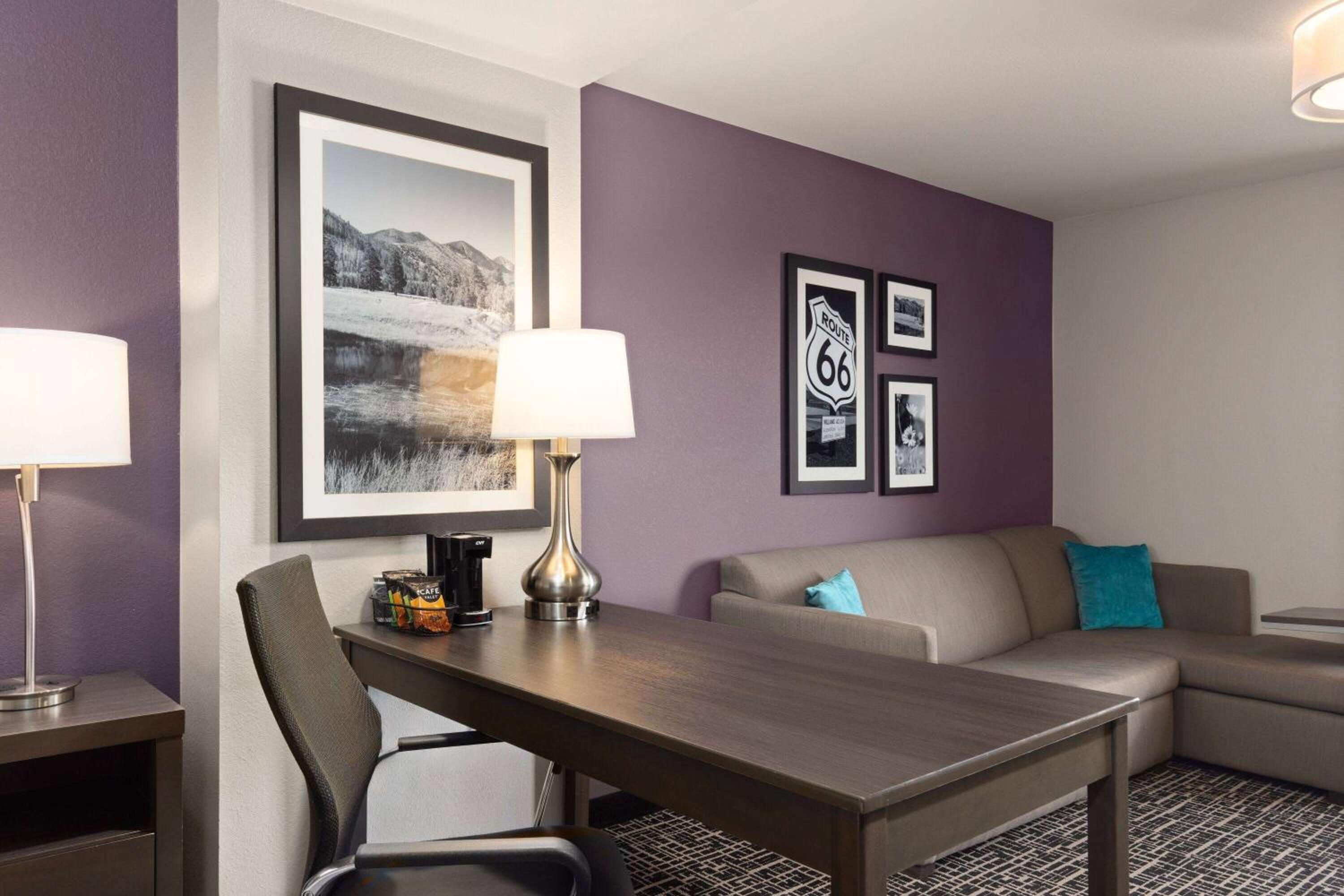 Premium King Room - Non-Smoking photo 1