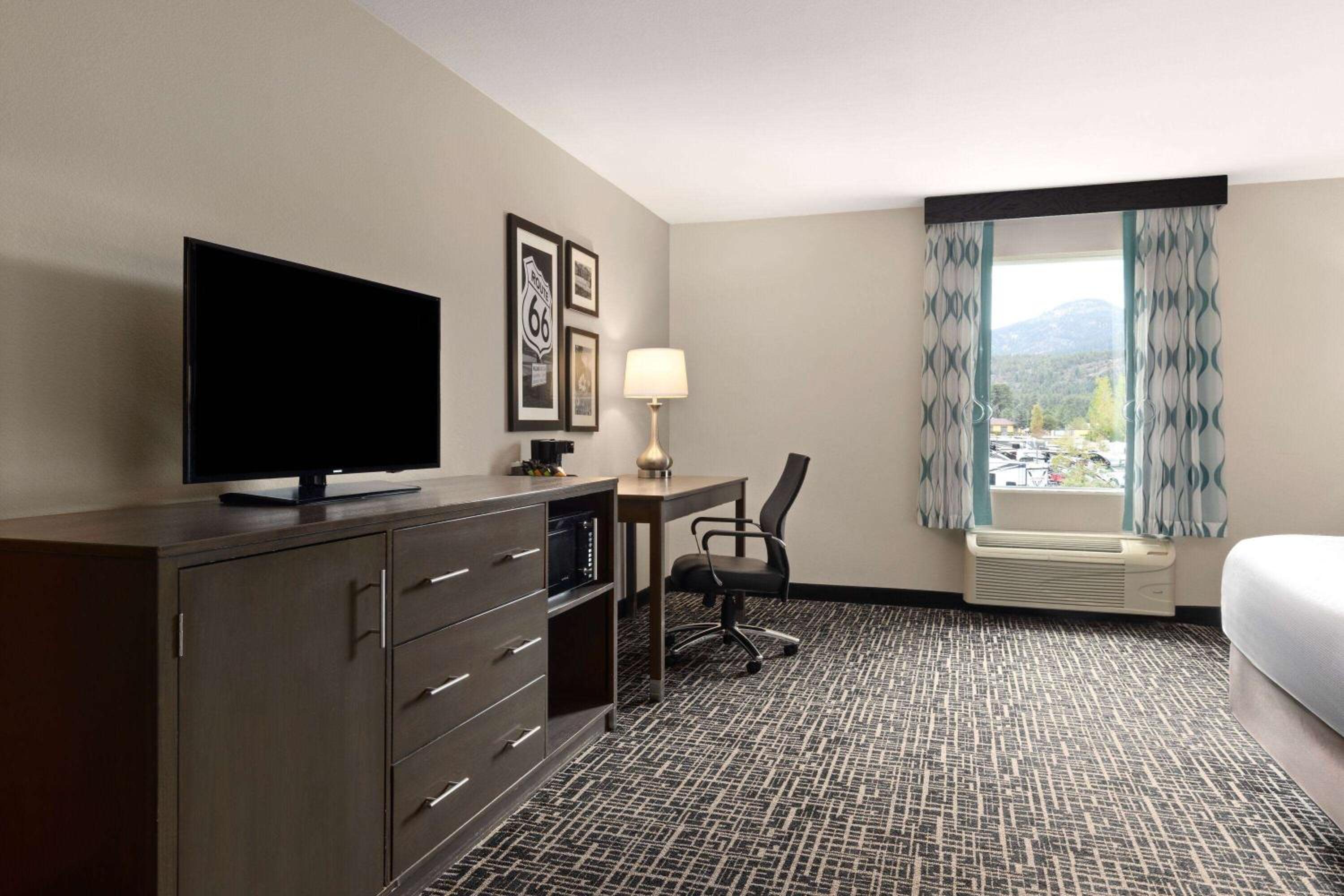 King Room - Mobility Access/Non-Smoking photo 2
