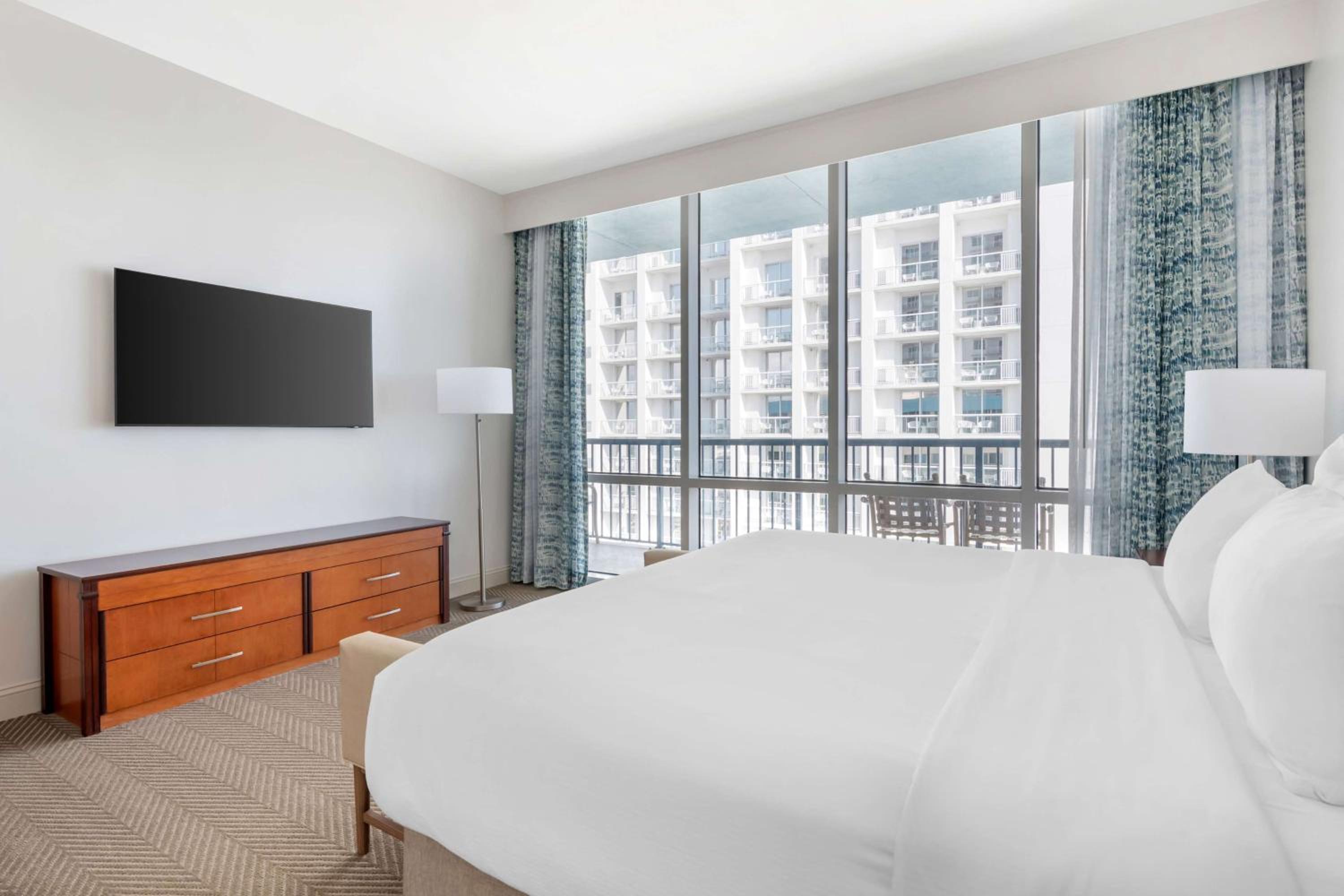 1 BEDROOM OCEAN VIEW KING SUITE PLUS - Photo 4
