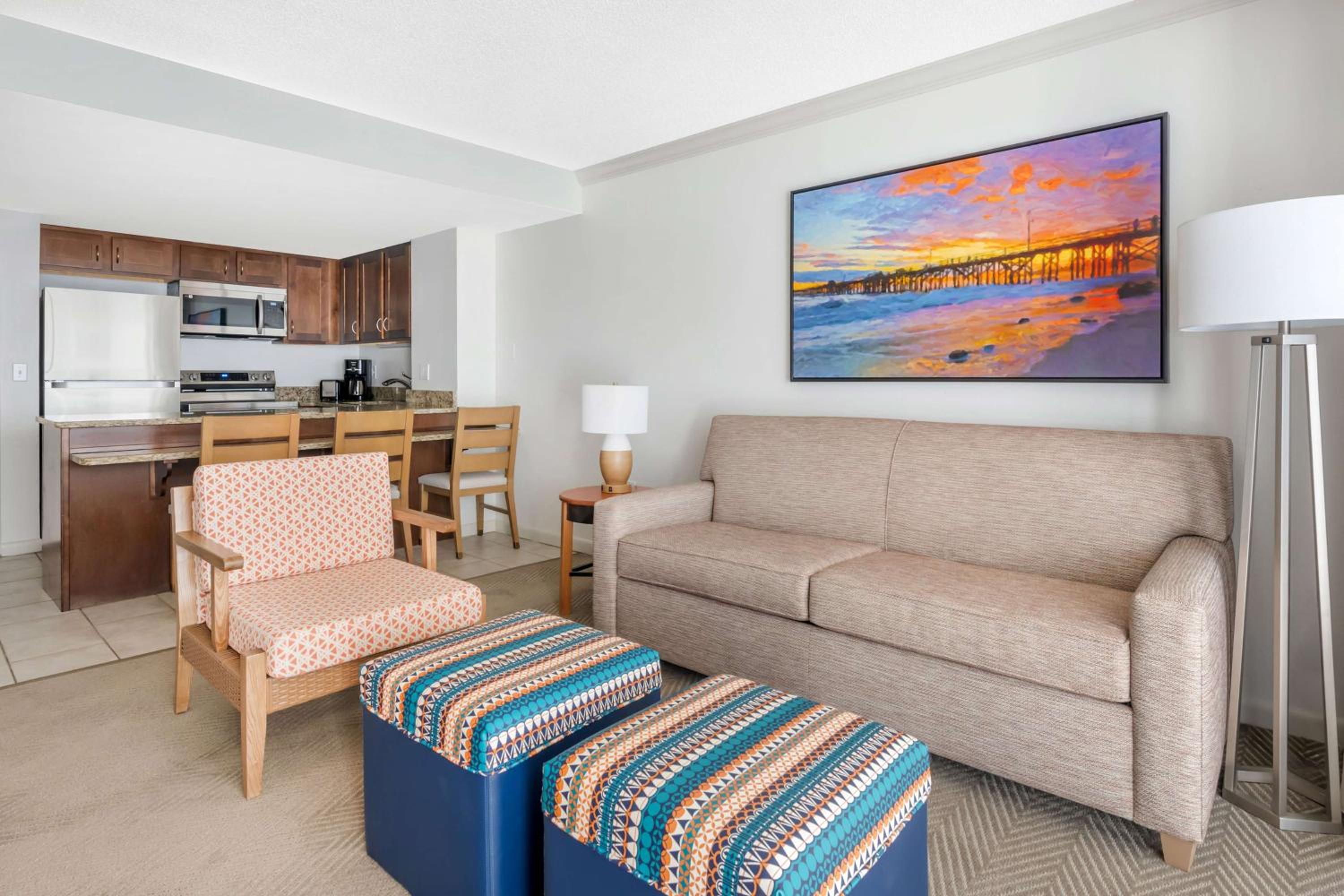 One-Bedroom King Suite with Balcony - Photo 6