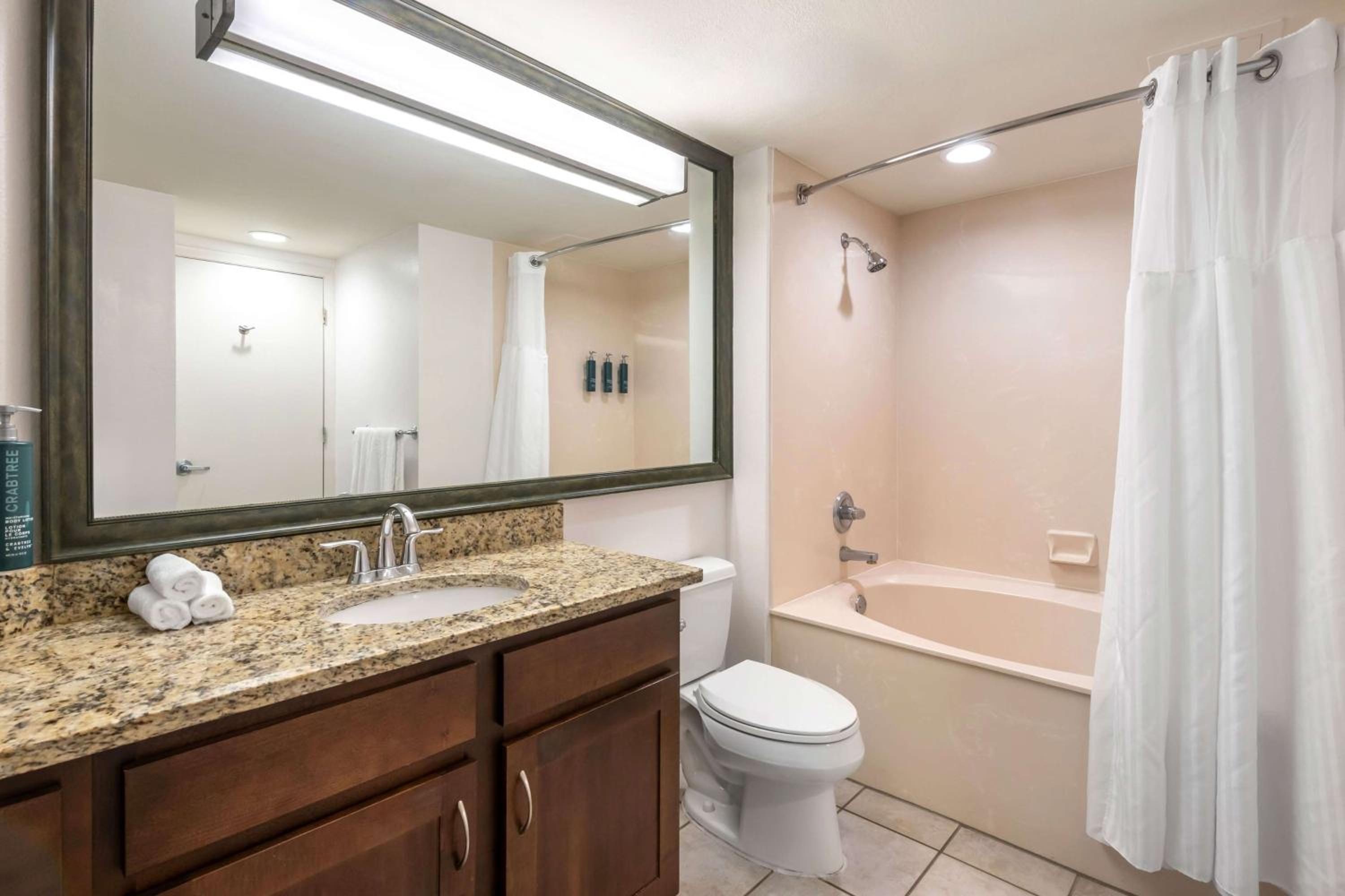 2 BEDROOM 1 KING 1 QUEEN SUITE WITH BALCONY - Photo 8