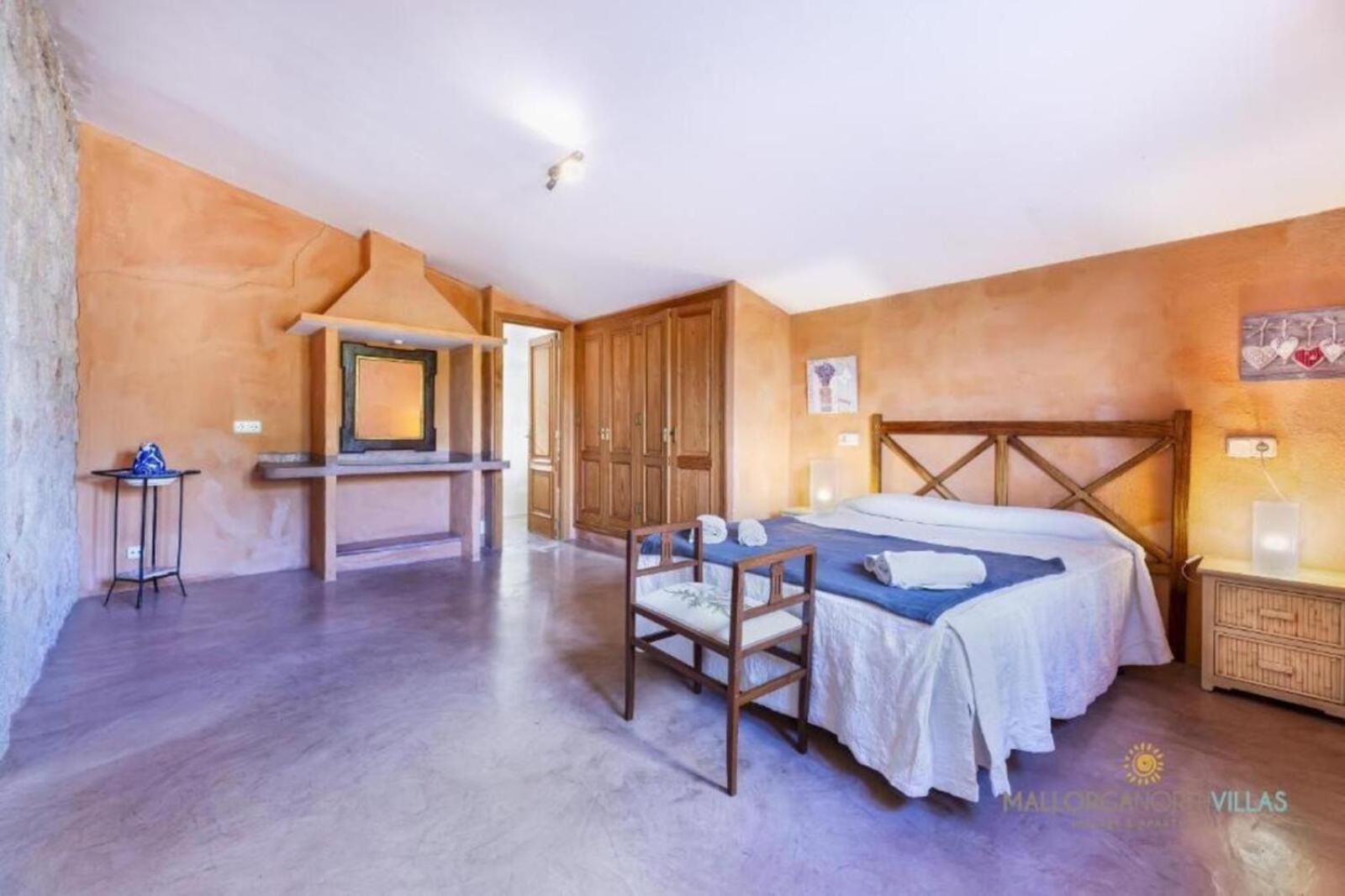 Three-Bedroom Vacation Home  photo 2