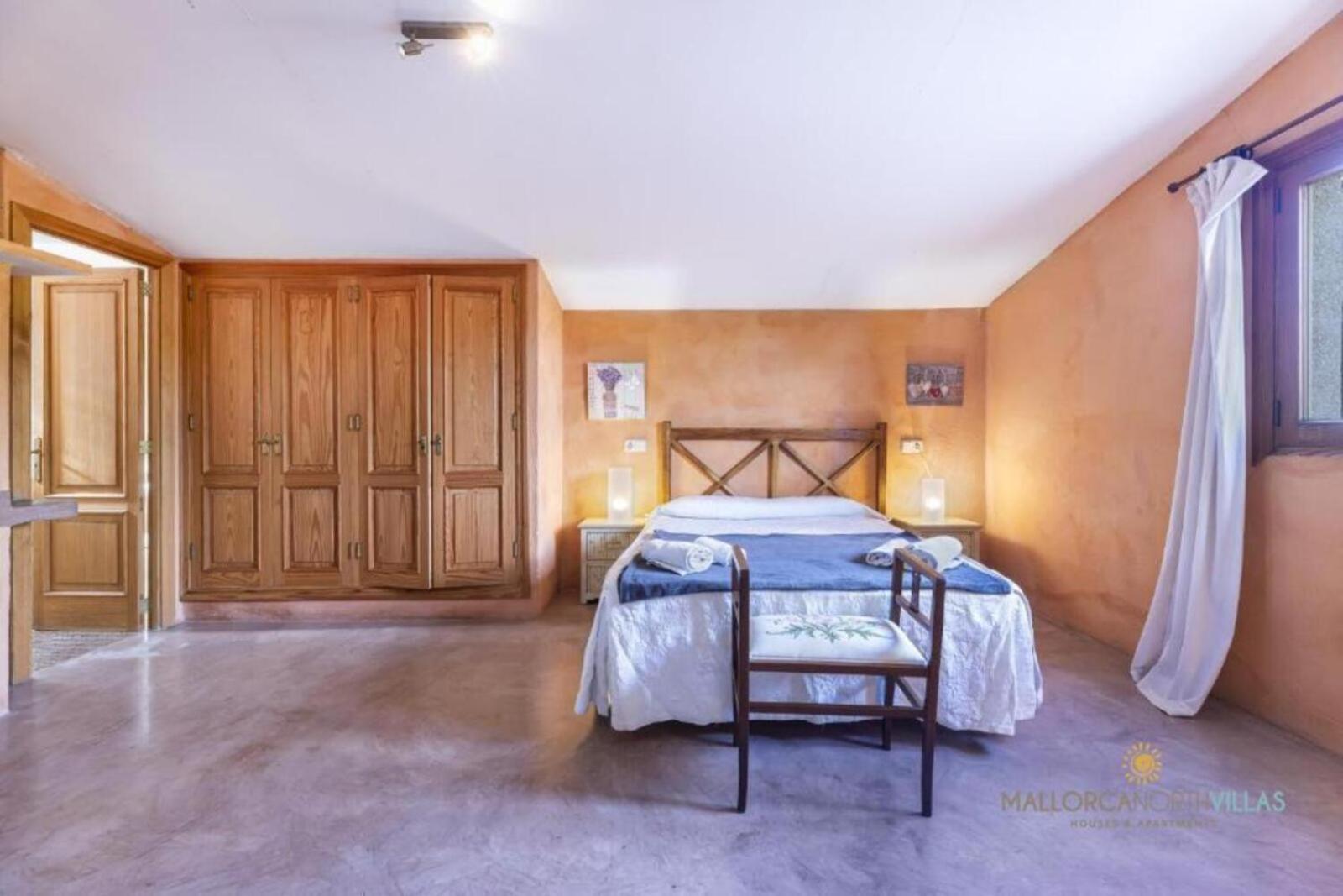 Three-Bedroom Vacation Home  photo 3