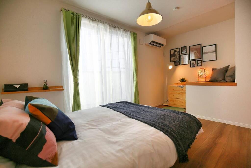 Three-Bedroom Apartment photo 1