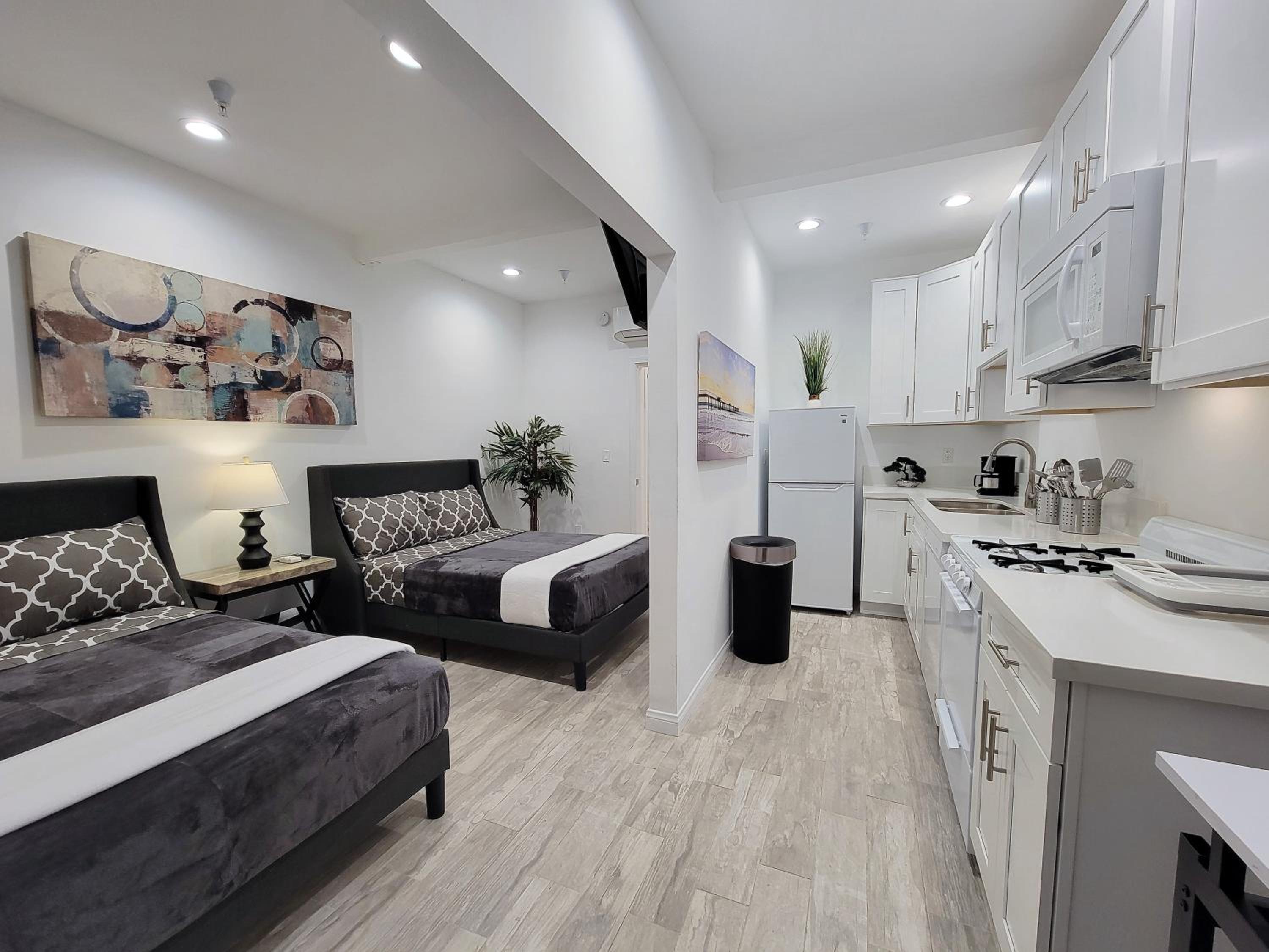 Studio Apartment