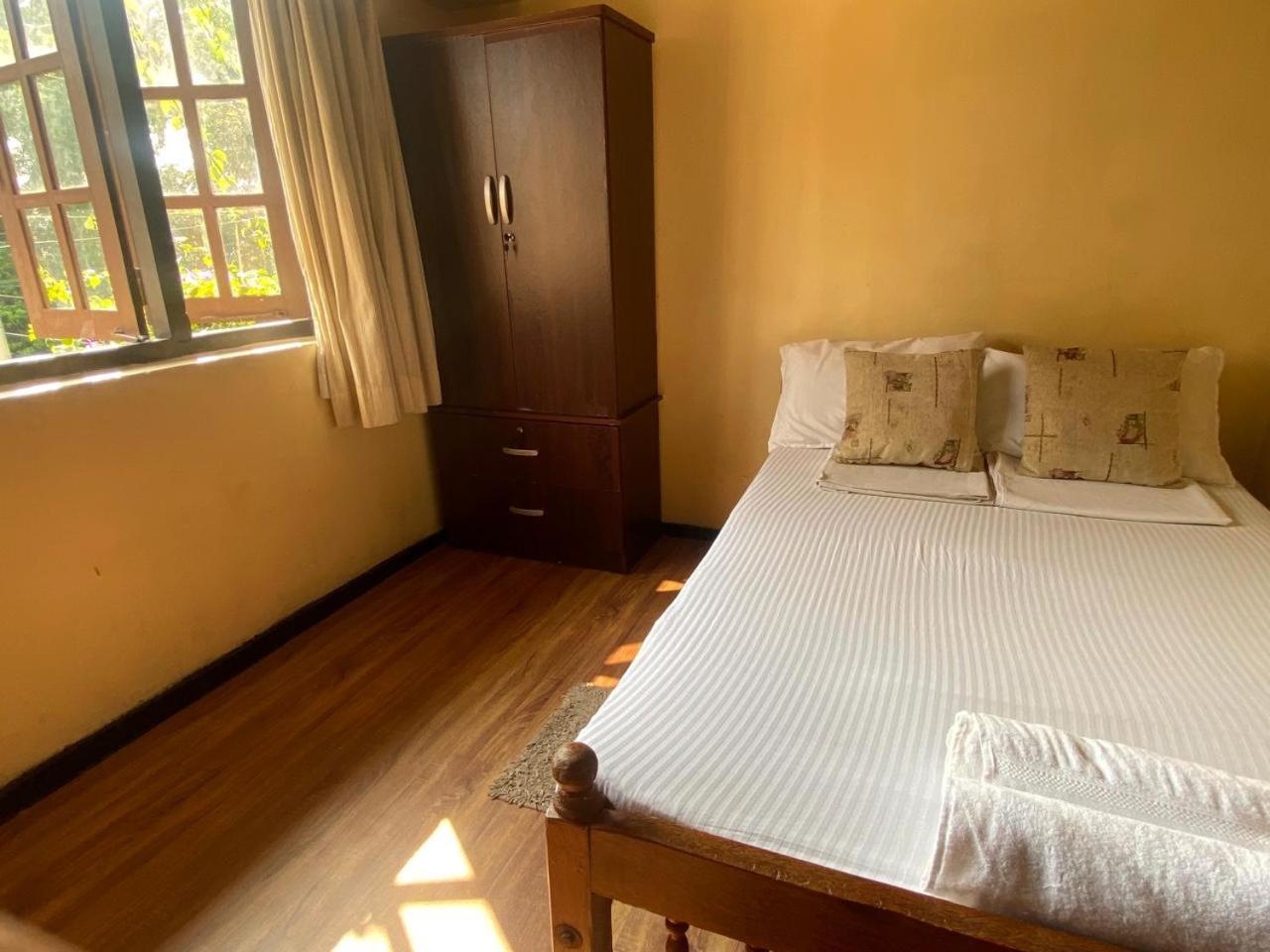 8-Bed Mixed Dormitory Room