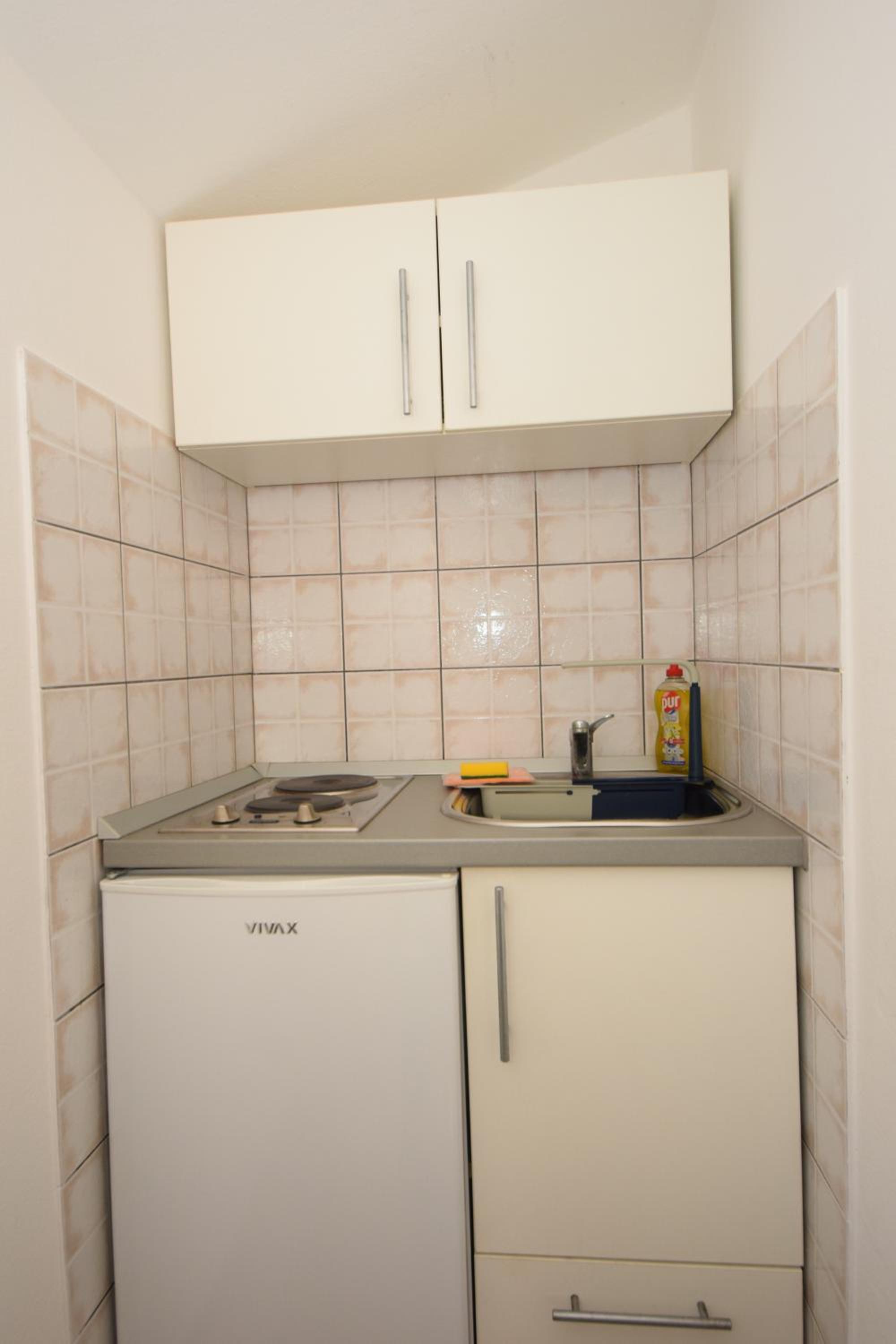 Studio Apartment - Photo 3