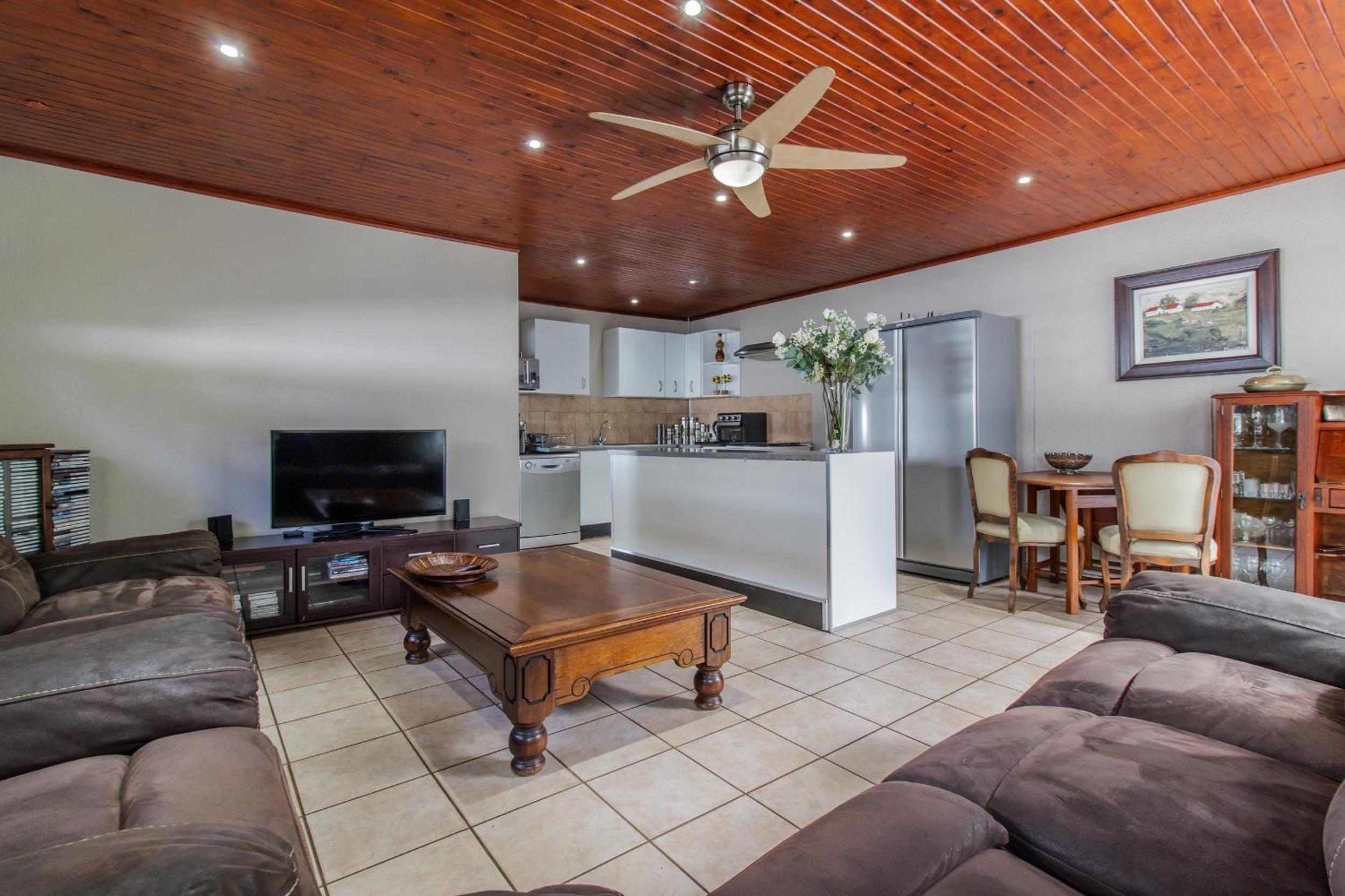 Two-Bedroom House photo 1