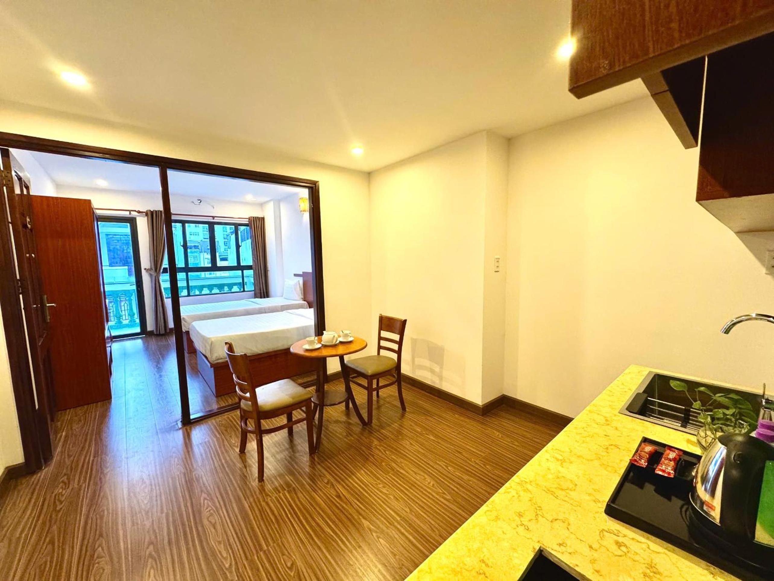 One-Bedroom Apartment with Balcony - Photo 7