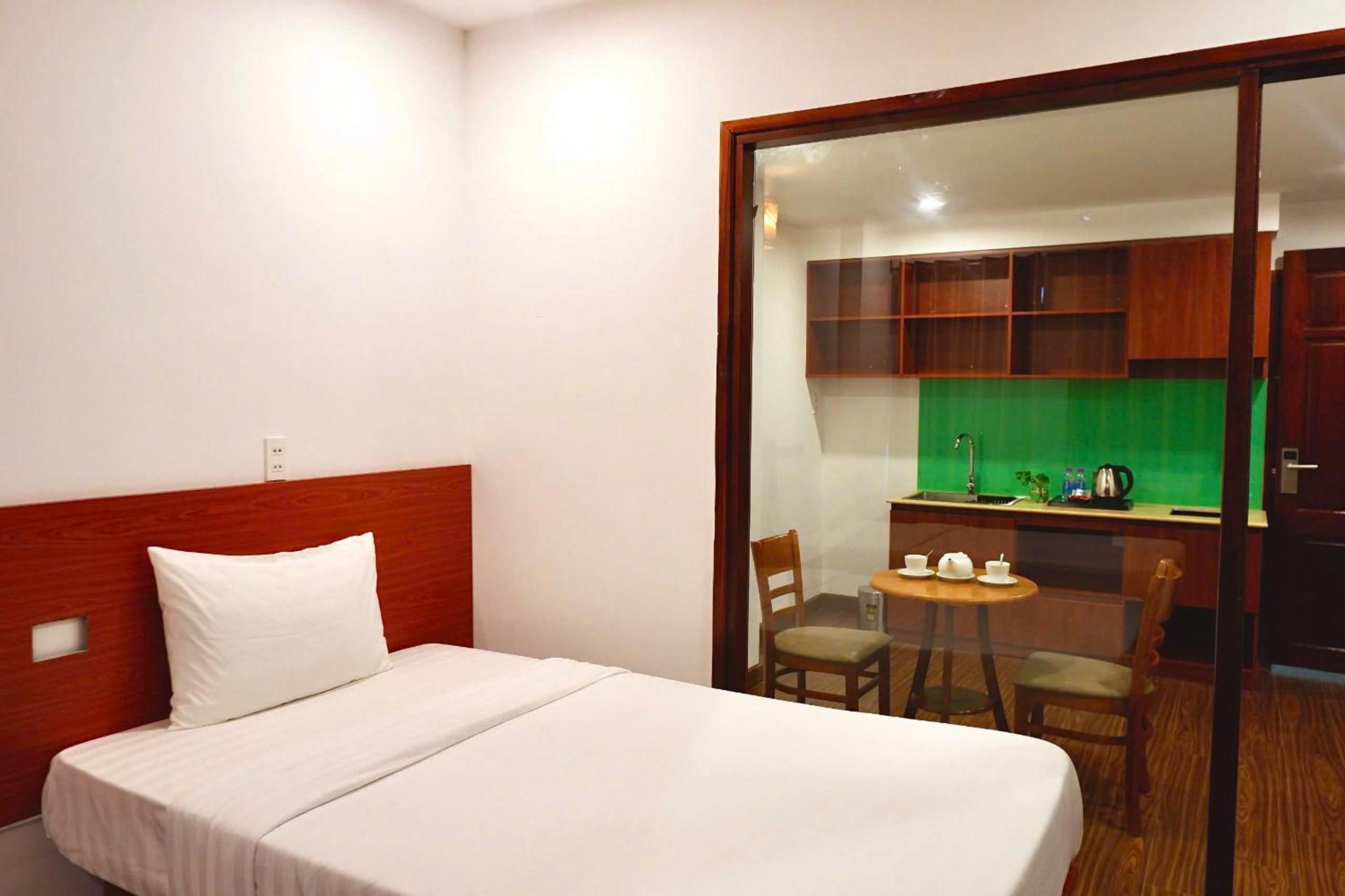 One-Bedroom Apartment with Balcony - Photo 12