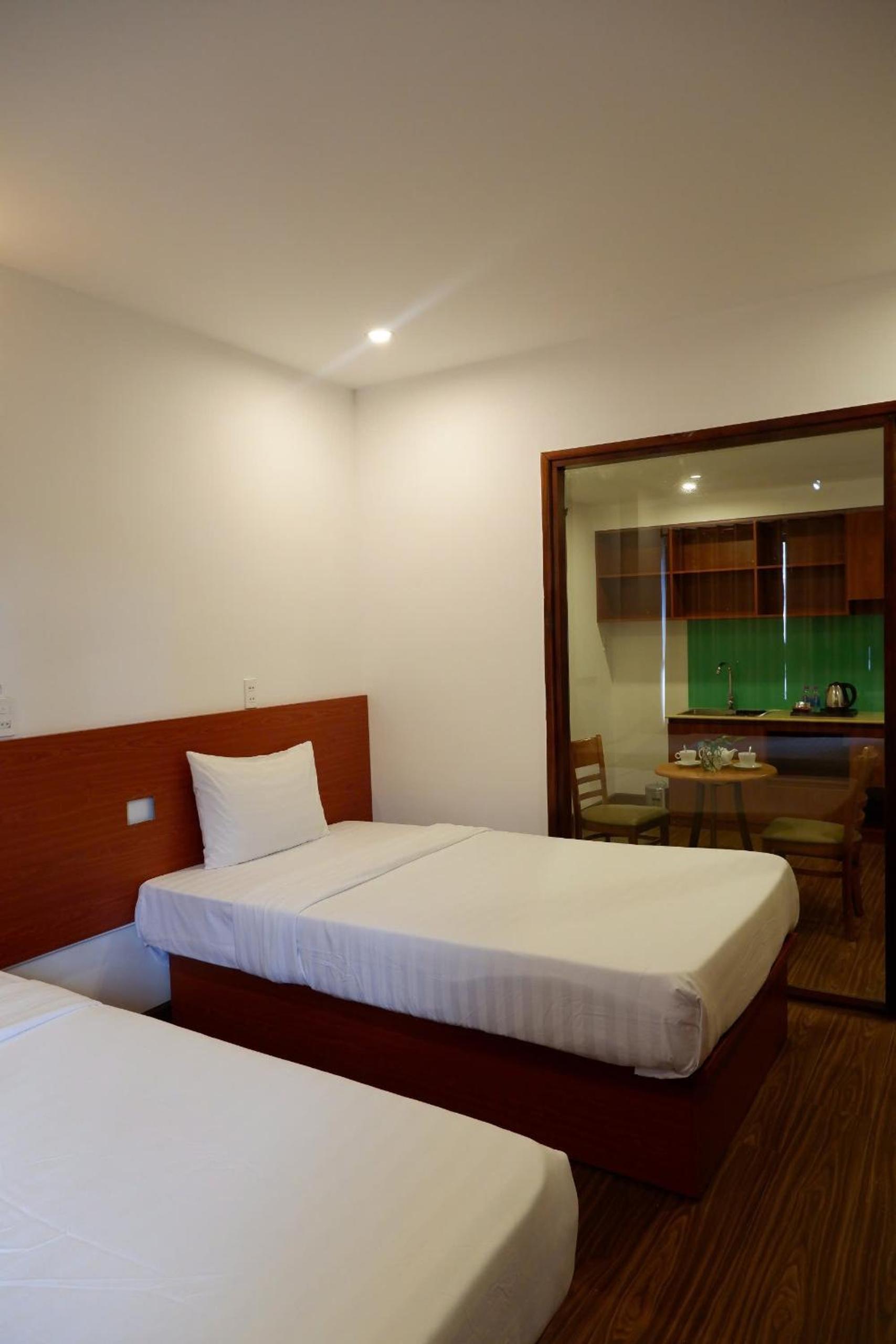 One-Bedroom Apartment with Balcony - Photo 8