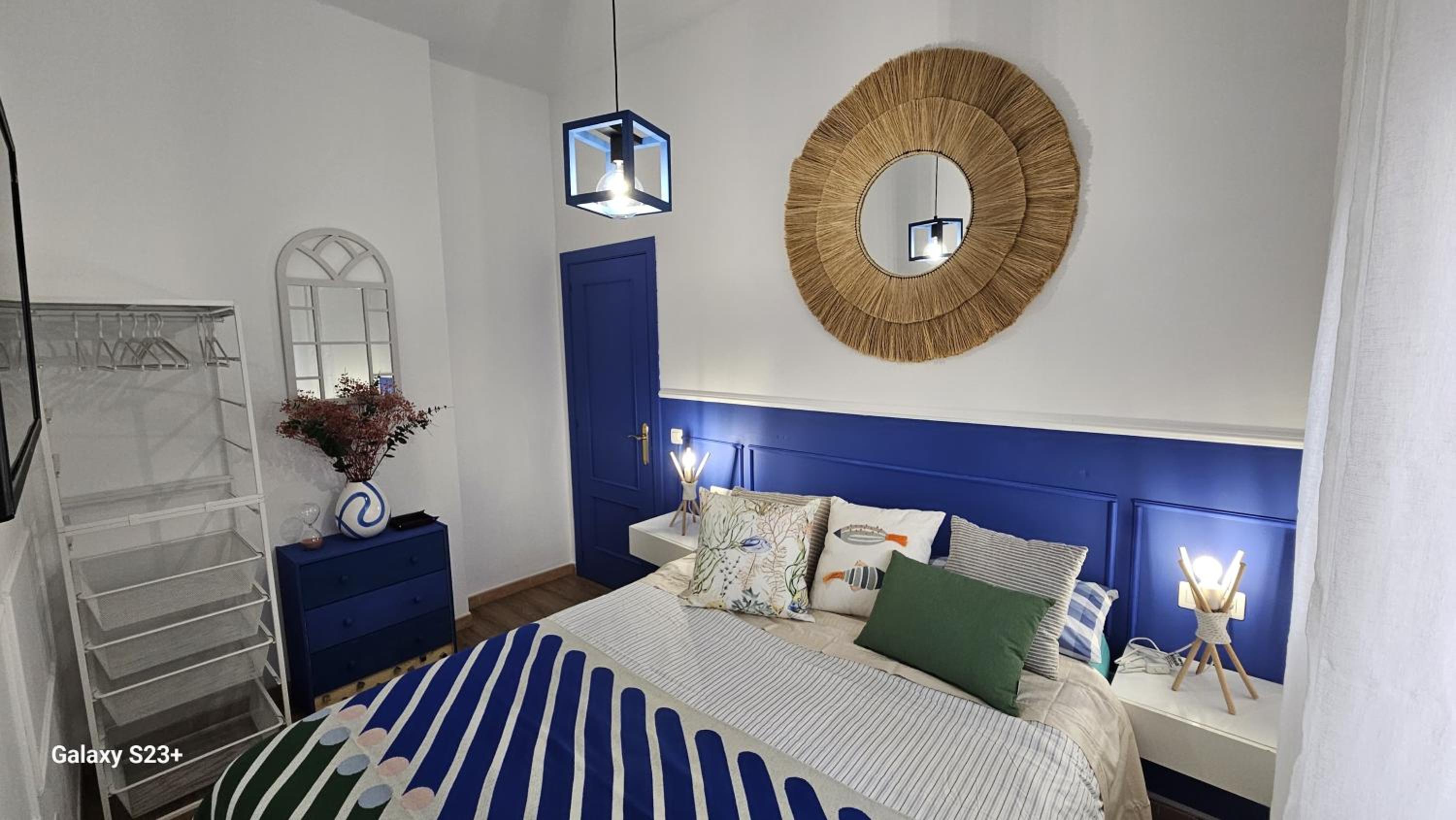 One-Bedroom Apartment - Photo 35