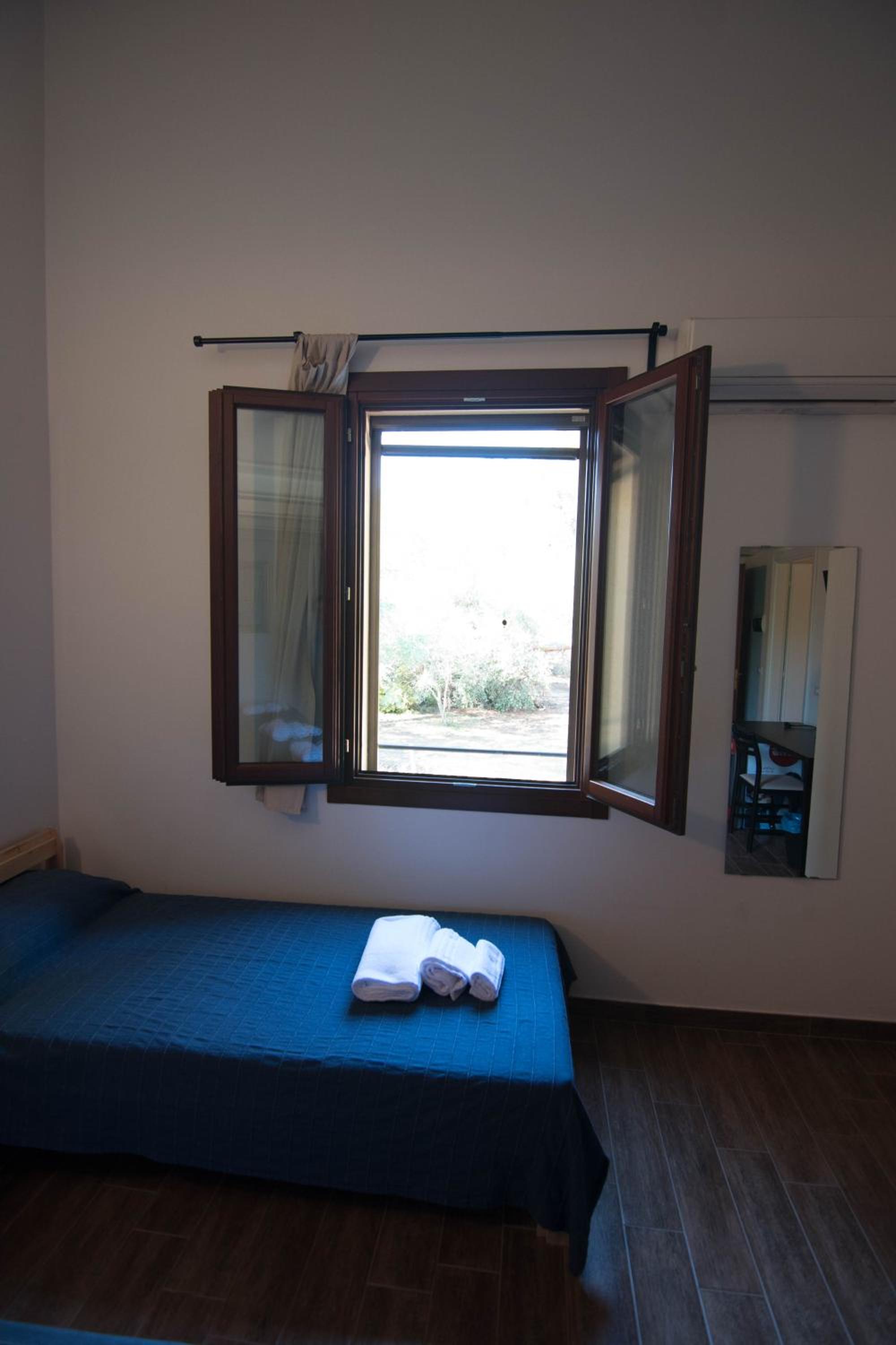 Deluxe Twin Room photo 1