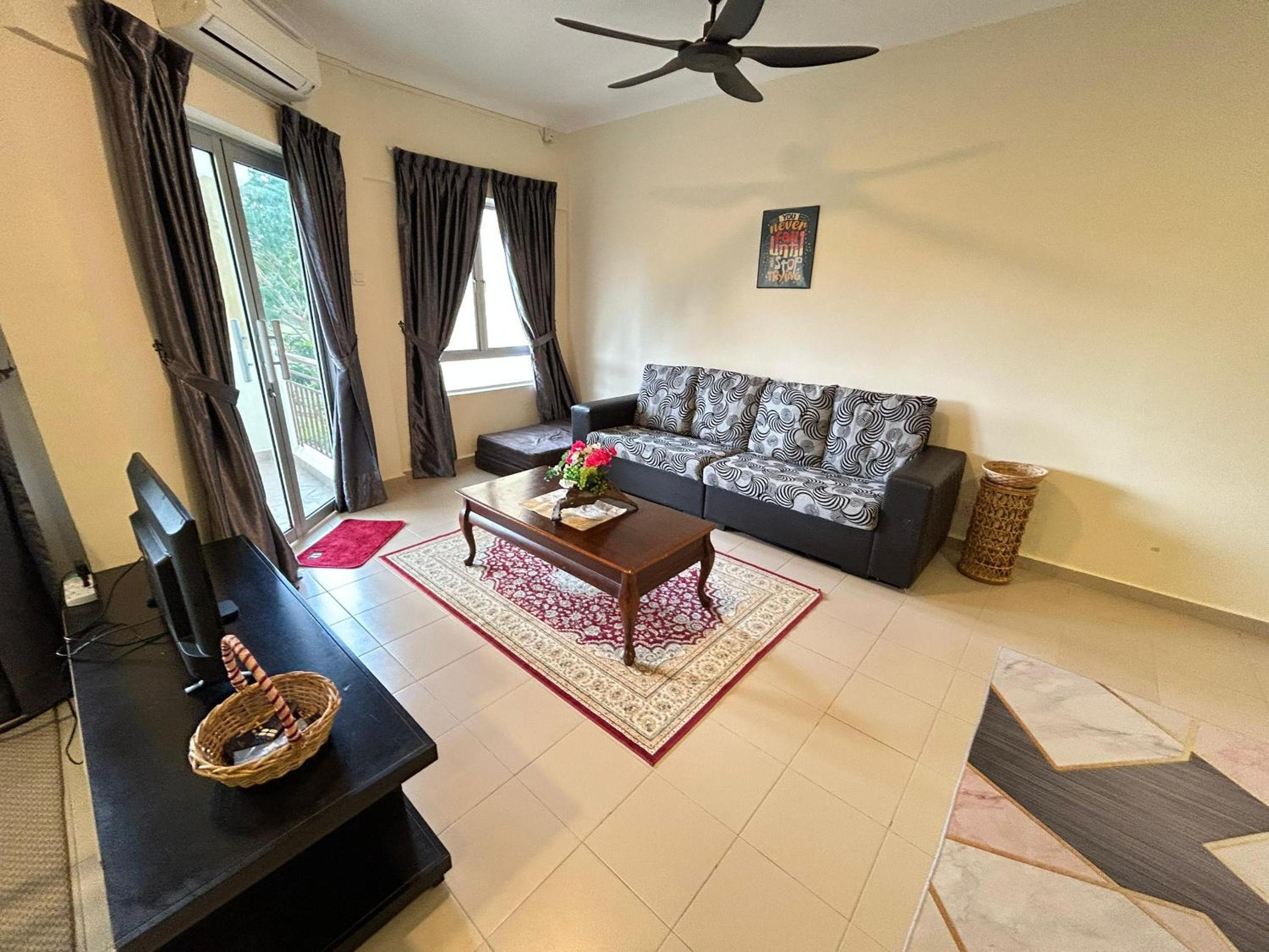 Two-Bedroom Apartment with Mountain View photo 1