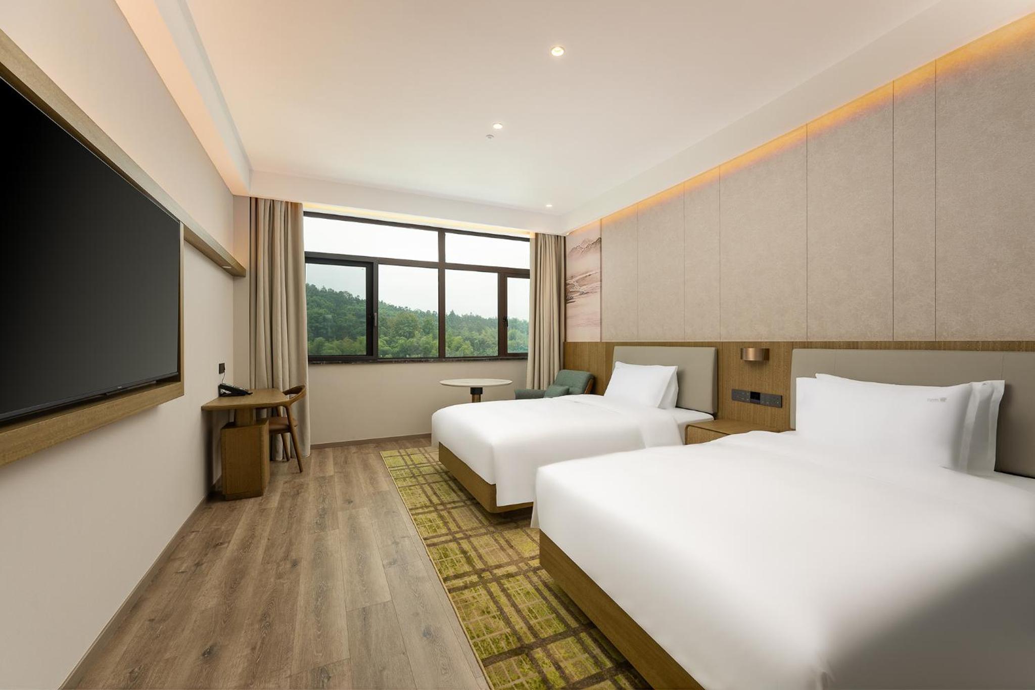 Standard Double Room with Two Double Beds and Garden View photo 1