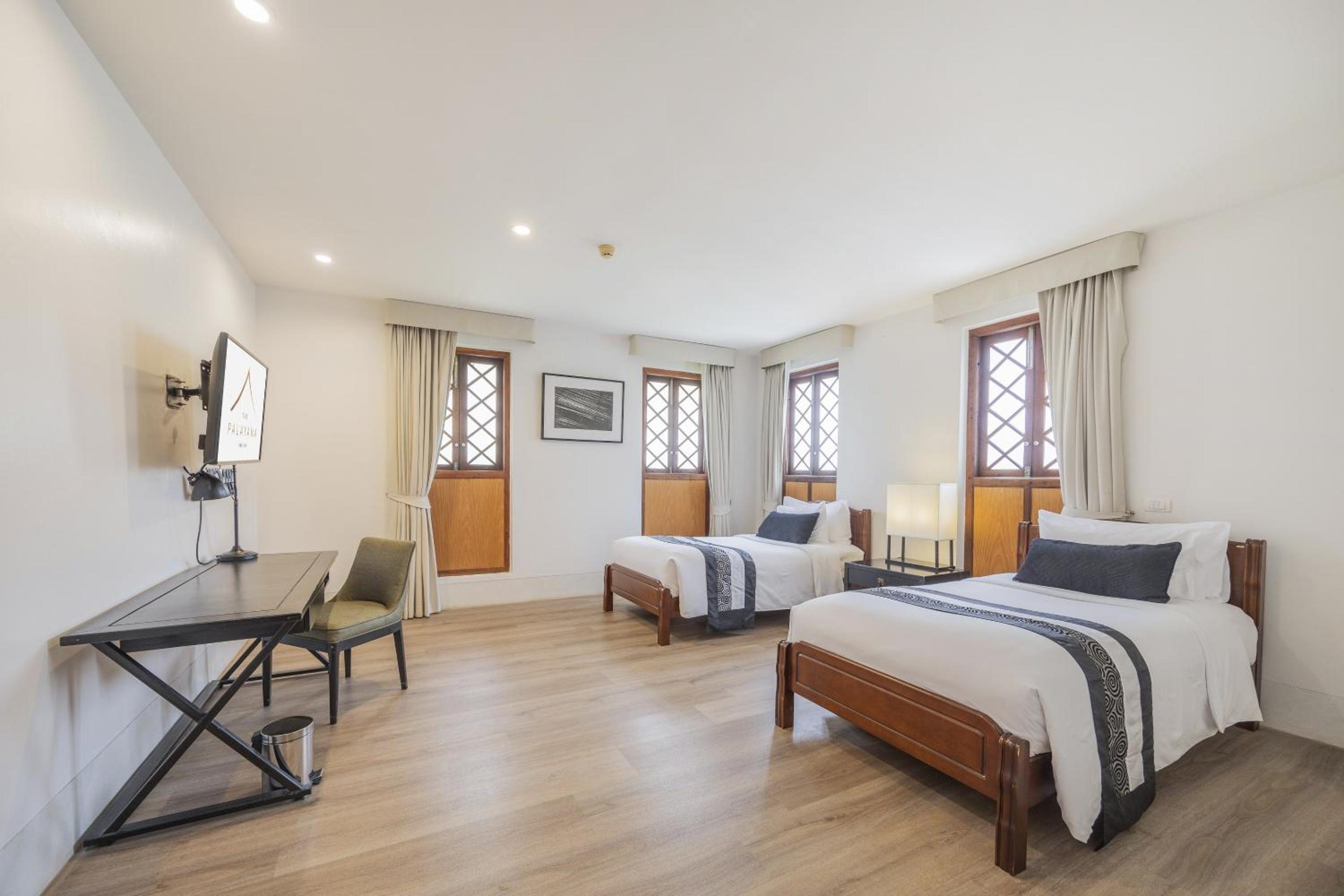 Two-Bedroom Suite - Photo 4