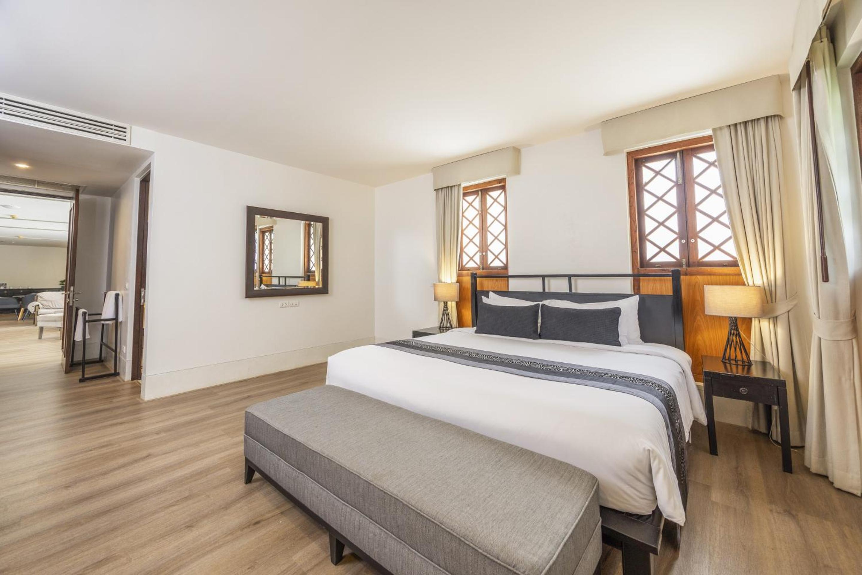 Two-Bedroom Suite - Photo 9