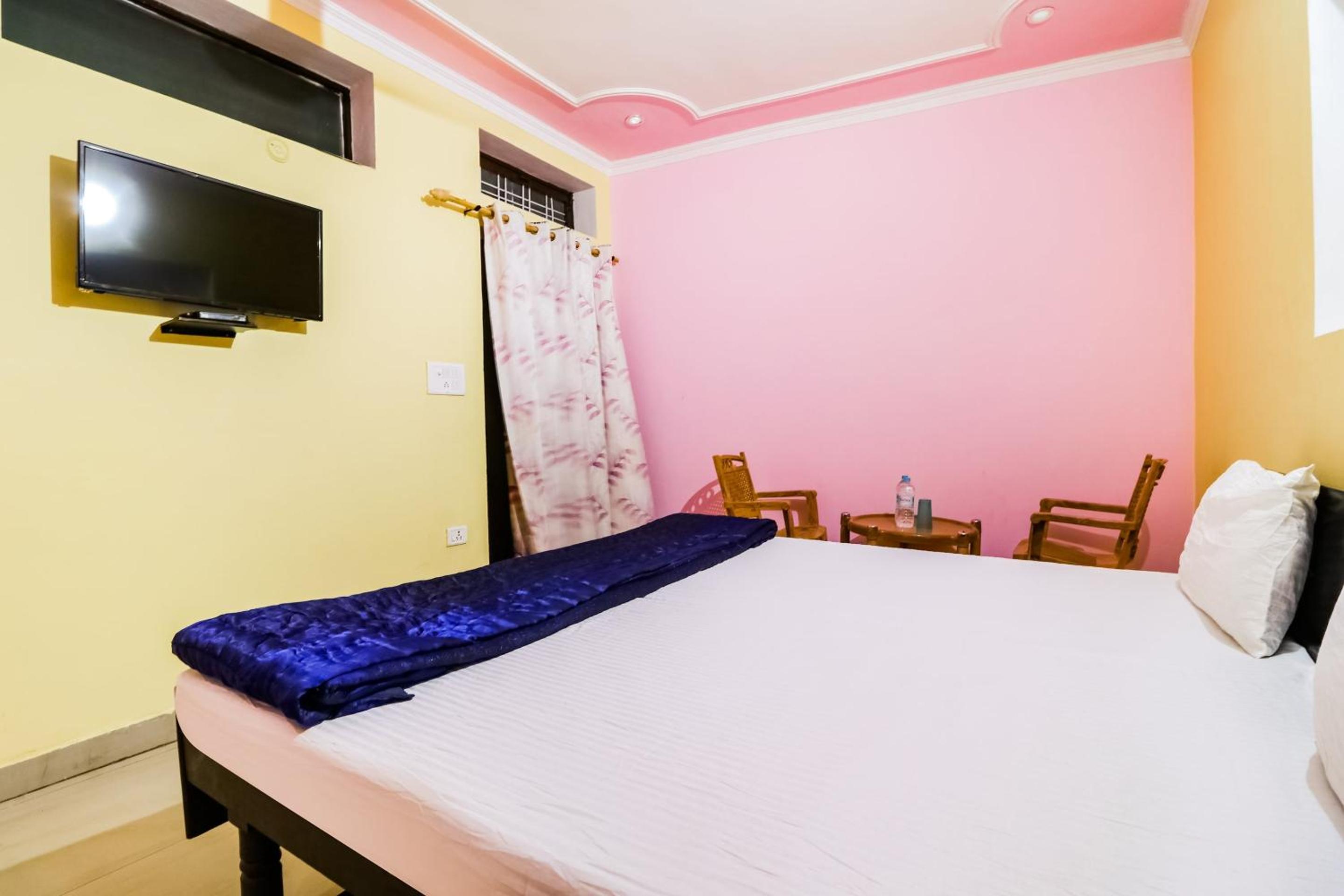 Standard Double Room photo 3