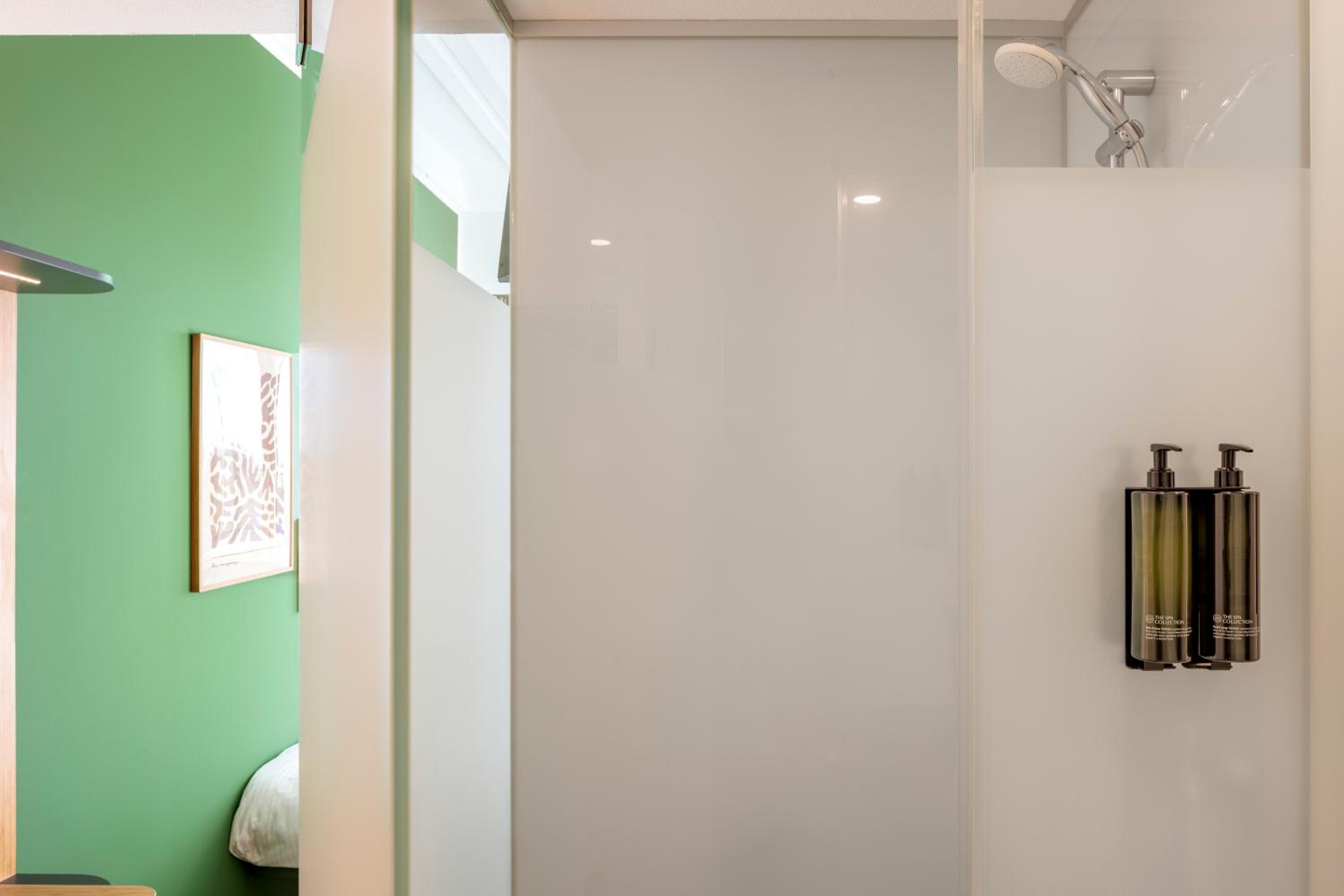 Small Double Room - Photo 6