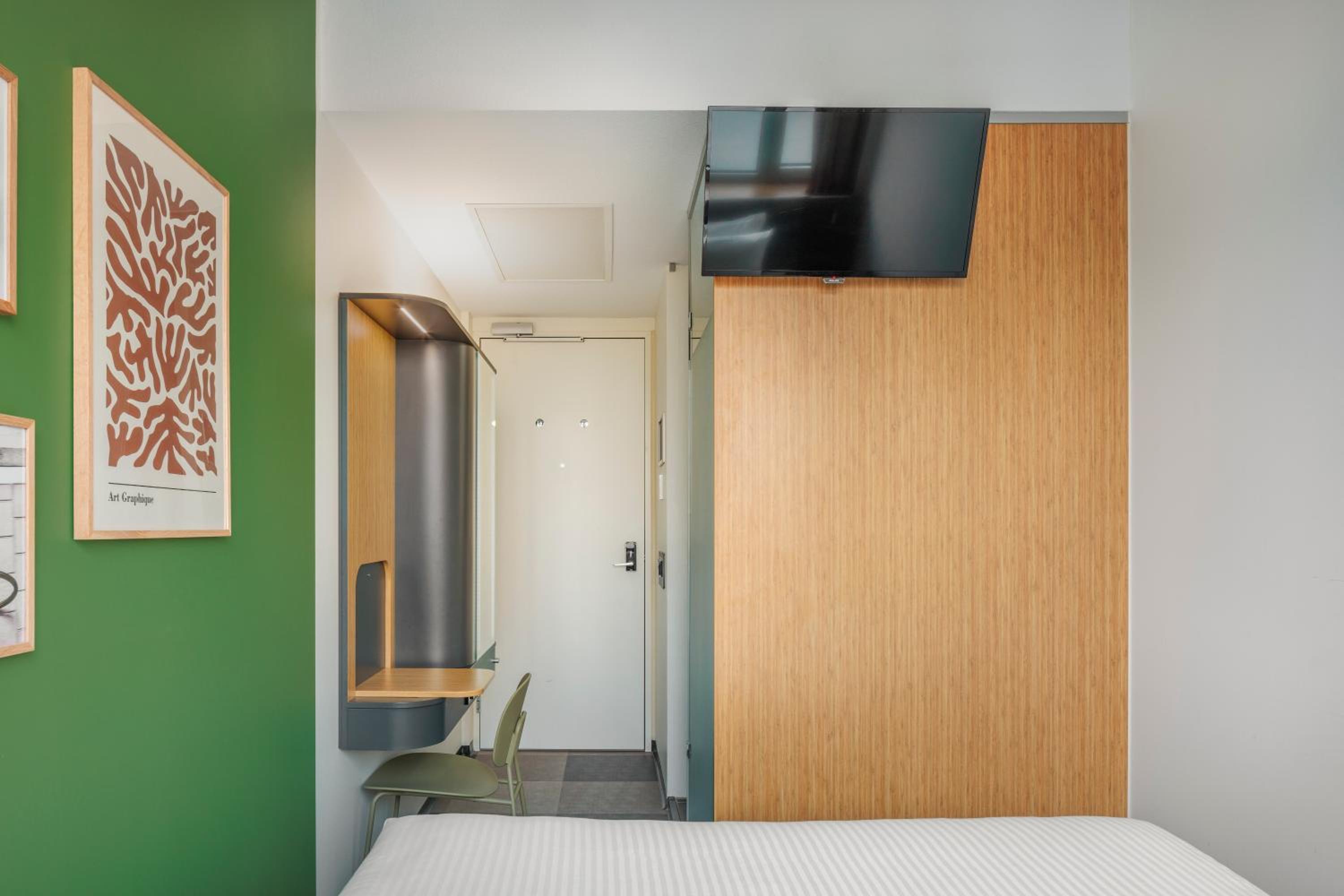 Small Double Room - Photo 3
