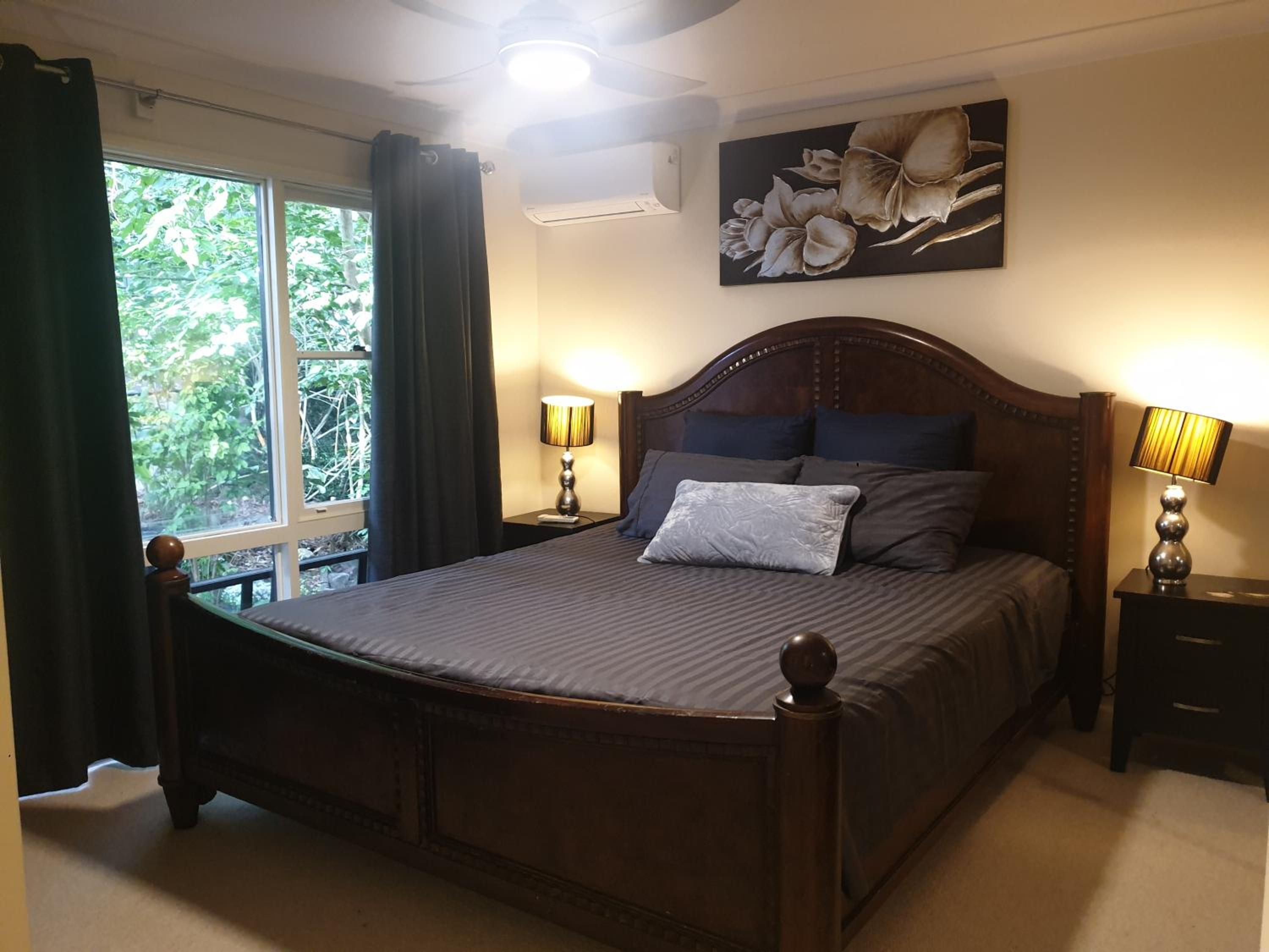 Four-Bedroom House photo 1