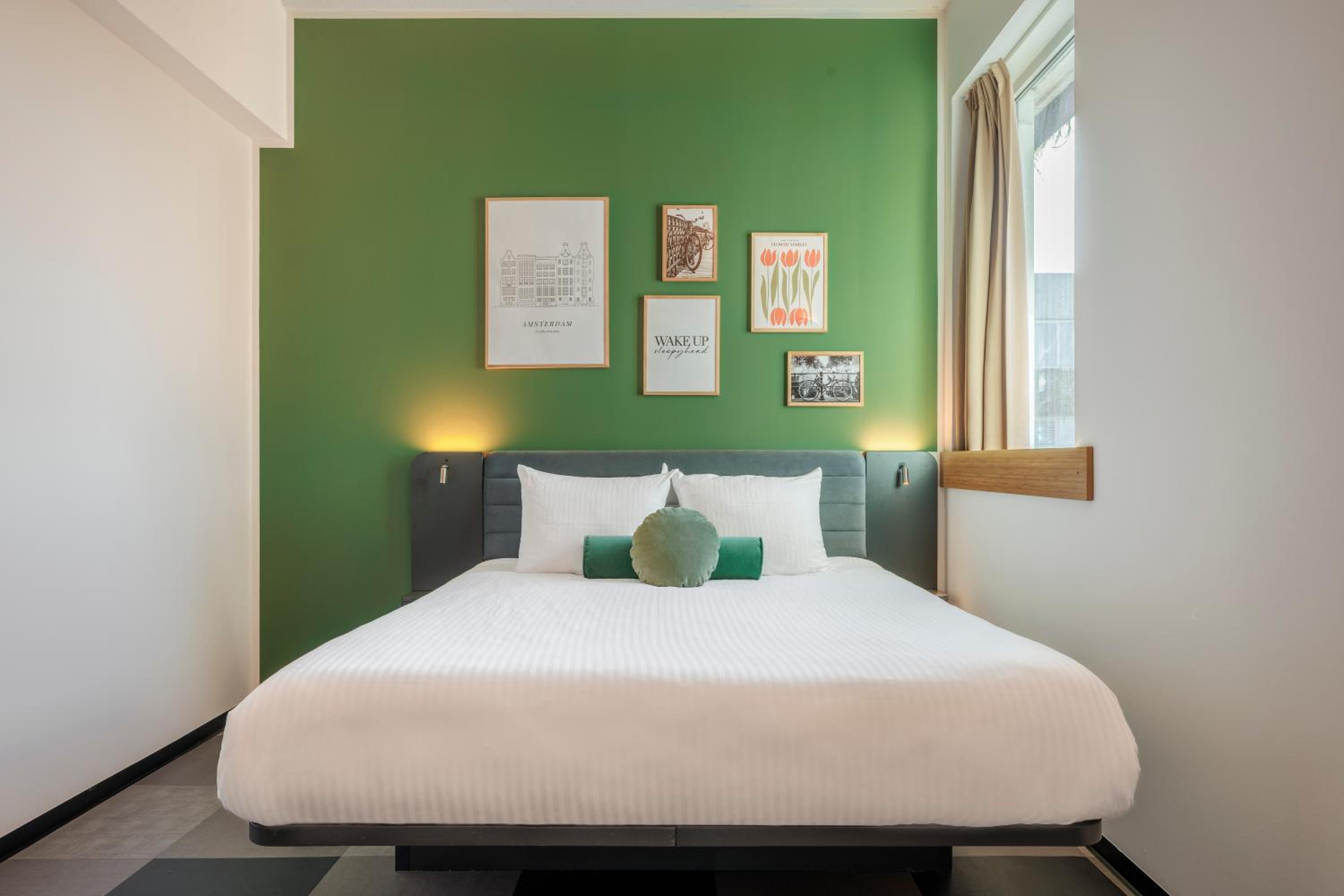 Quadruple Room - Disability Access - Photo 2